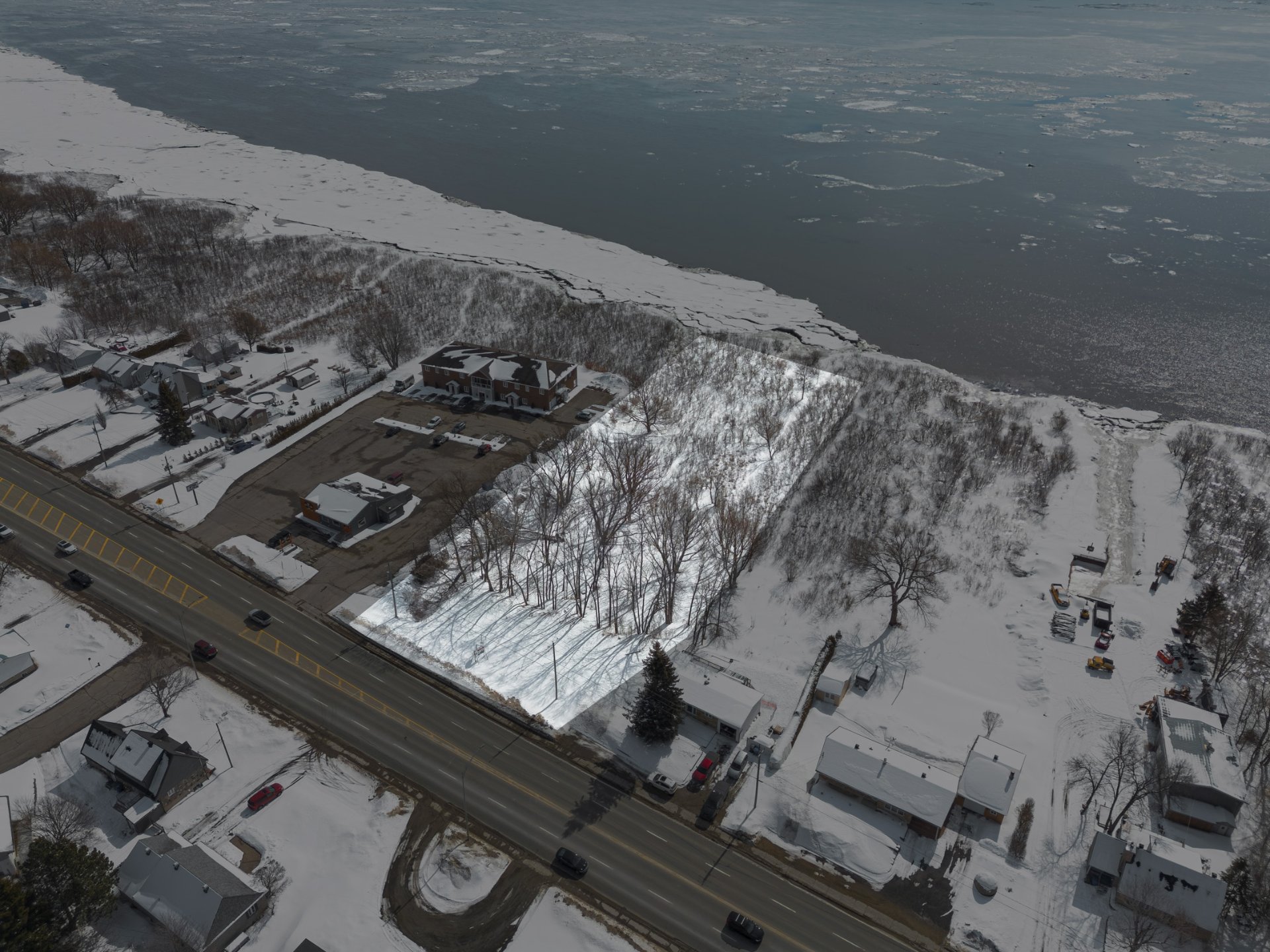 Photo 2 : Land, Sainte-Anne-de-Beaupré