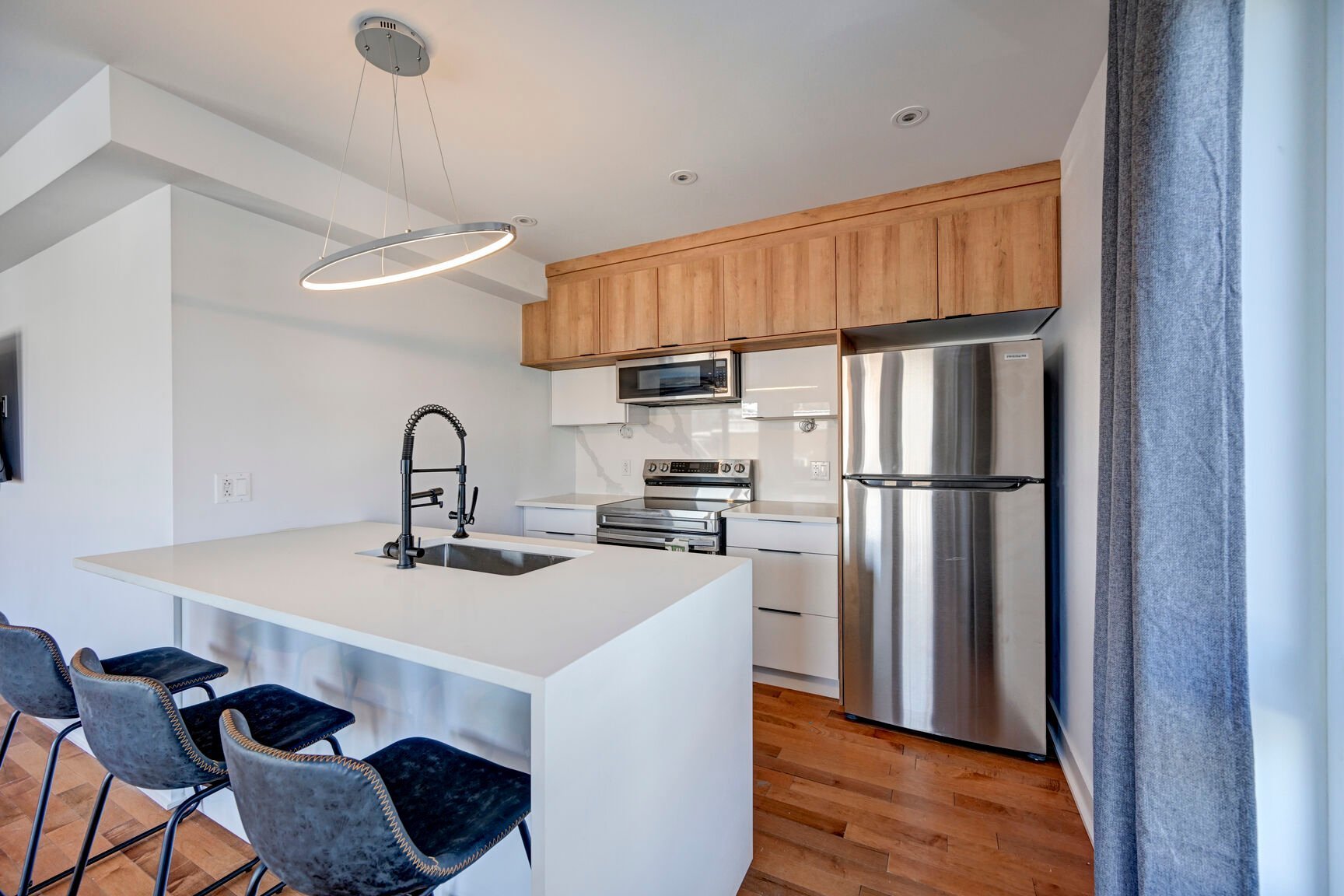 Condo — 4