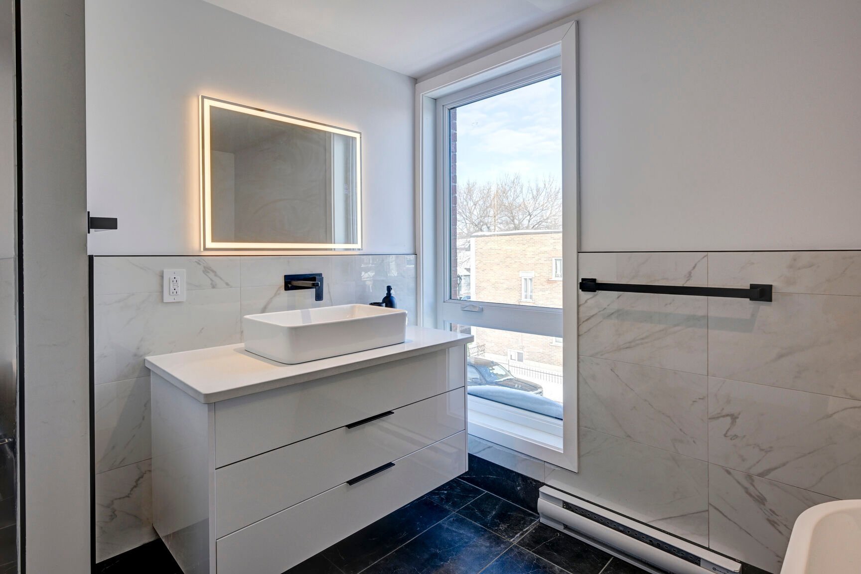 Condo — 10