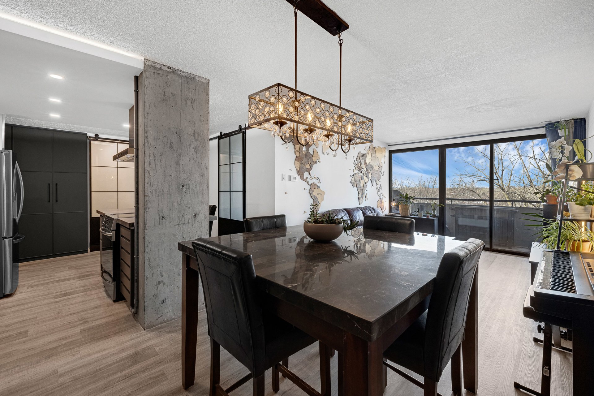 2555 Av. du Havre-des-Îles #720, Laval (Chomedey), QC, H7W4R4