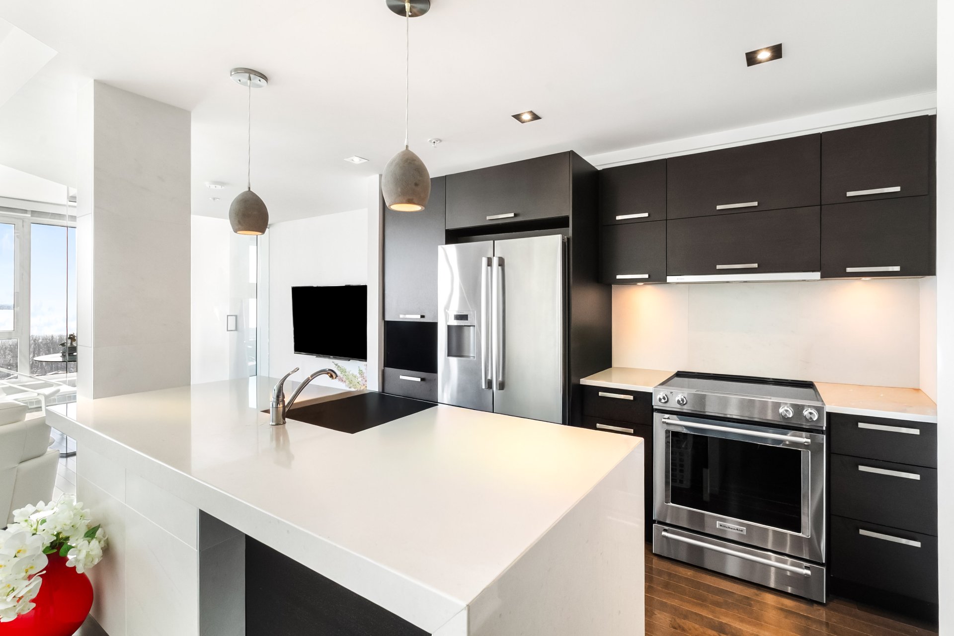 Condo — 6