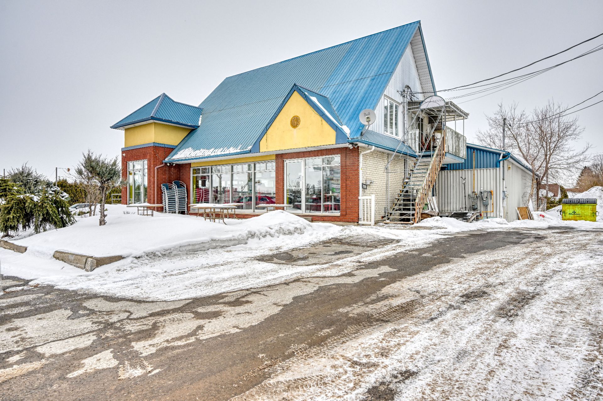 Duplex — 24