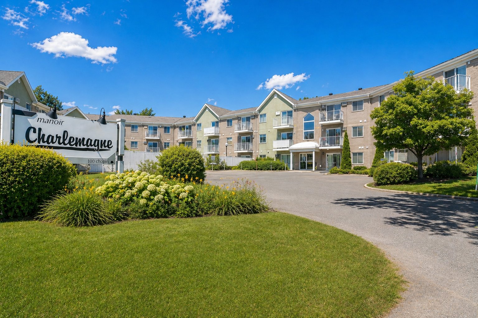 100 Rue Chopin #112, Charlemagne, QC, J6V1L7
