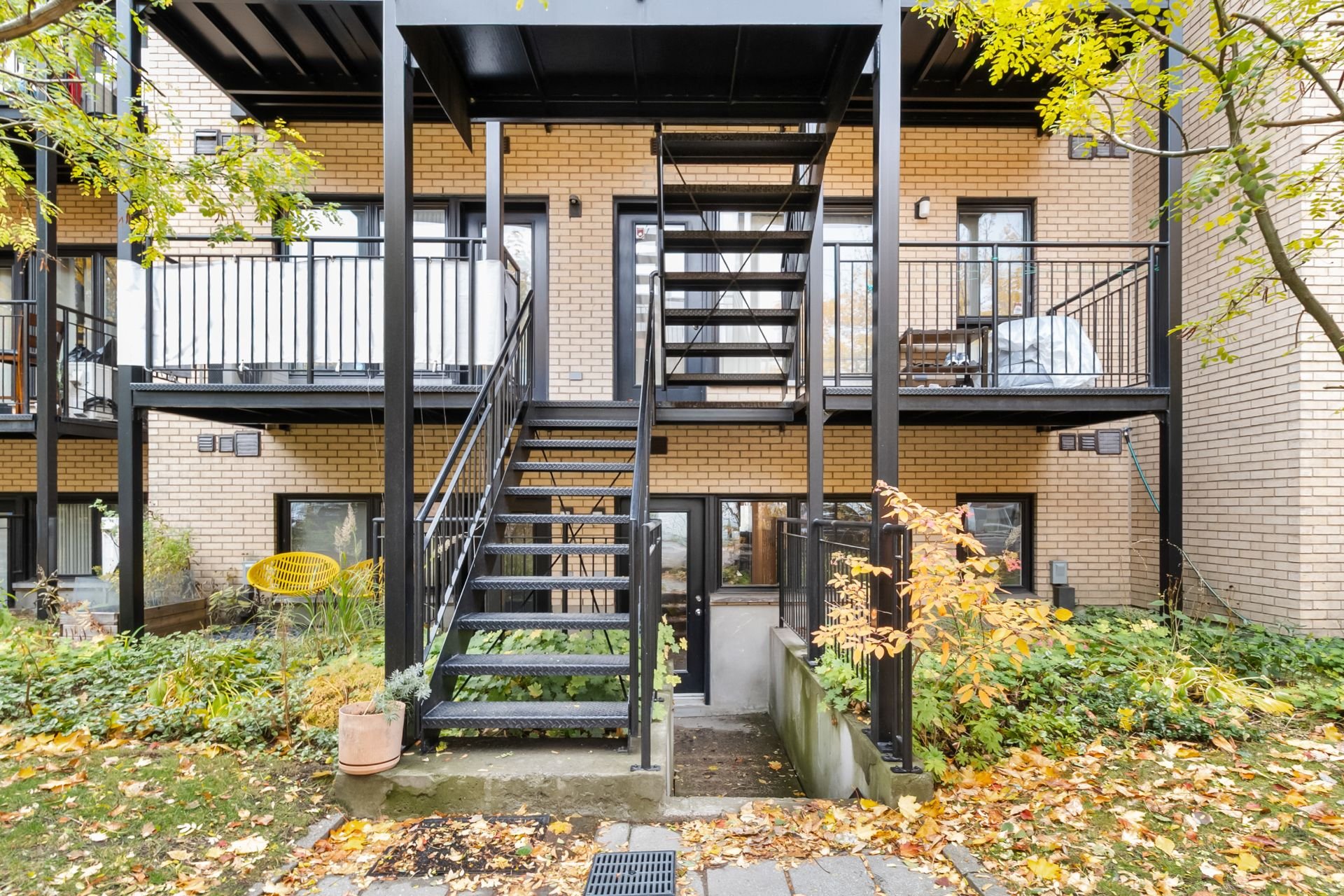 Condo — 21