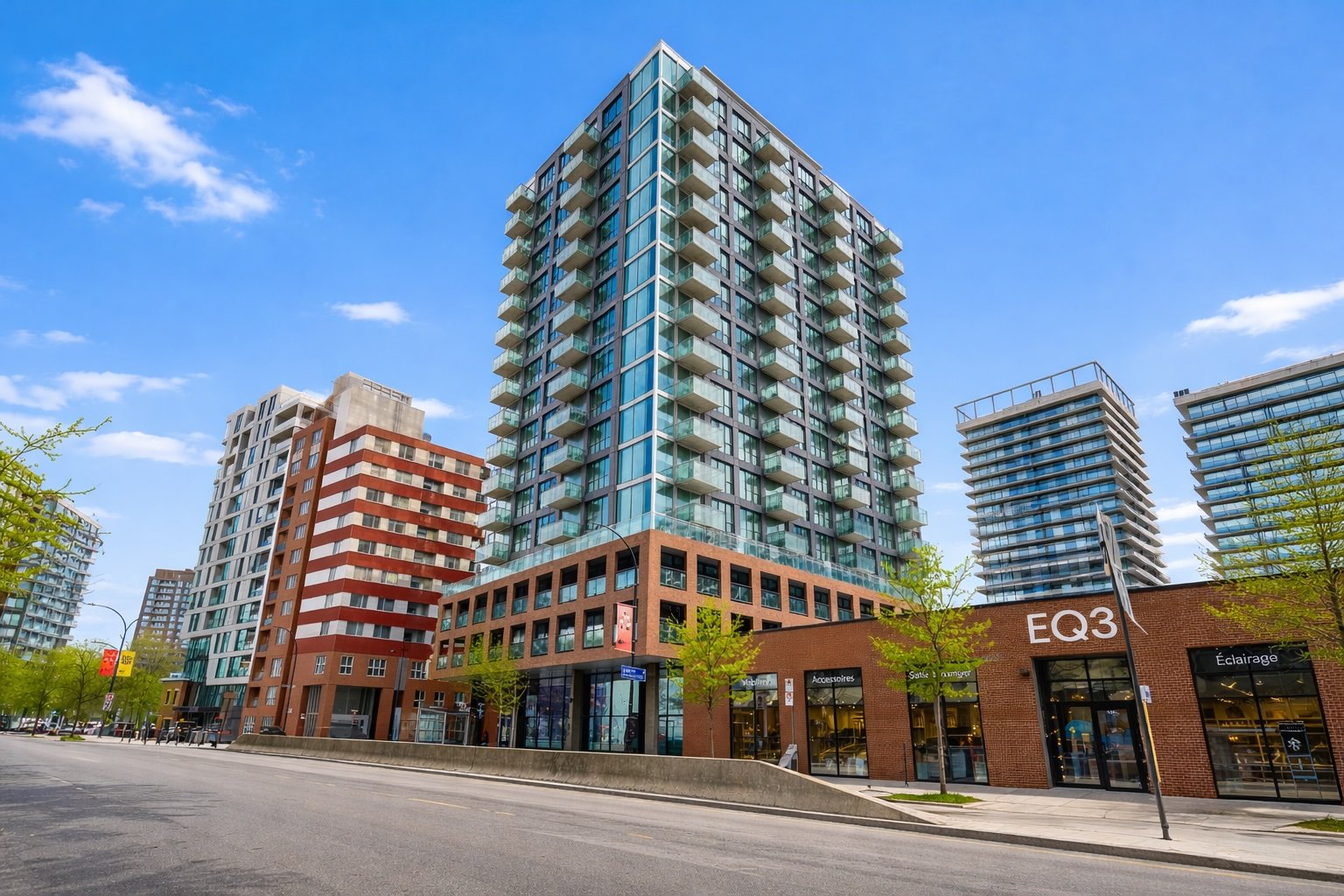 Frontage – 1165, Rue Wellington, apt. 1209