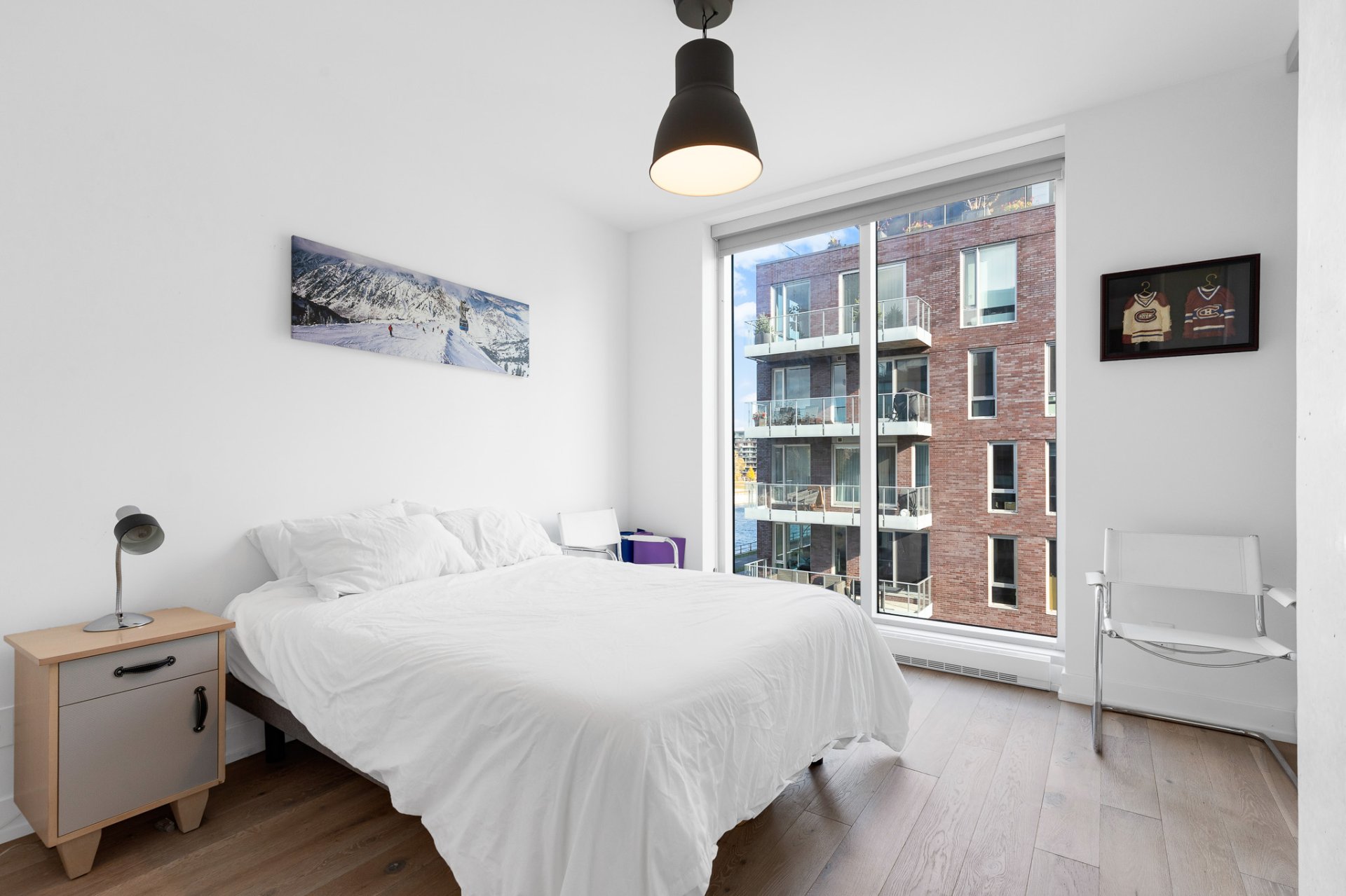 Primary bedroom – 2301, Rue St-Patrick, apt. B414