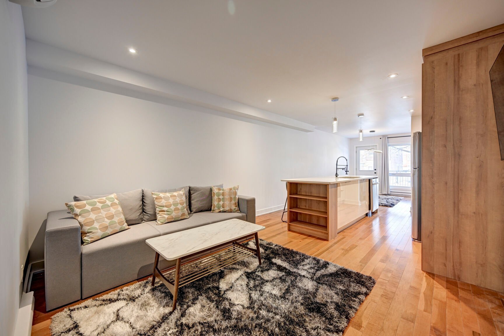 Condo — 10