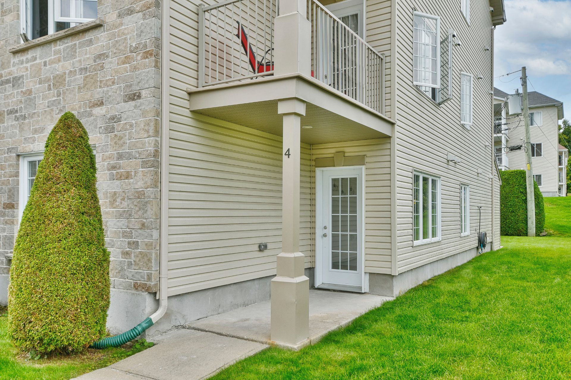 2170 Rue Isaac-Jogues, app. 4, photo 2