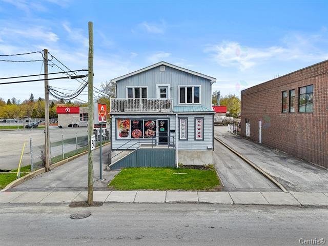 112-112B Boul. Curé-Labelle, Laval