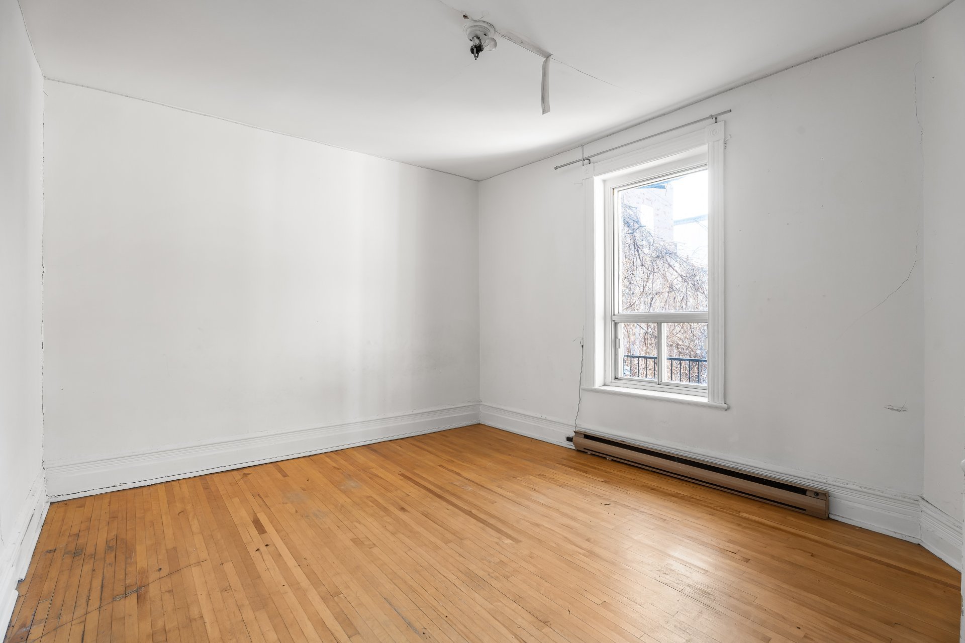 4514-4516 Rue St-Hubert H2J2X3 miniature 38