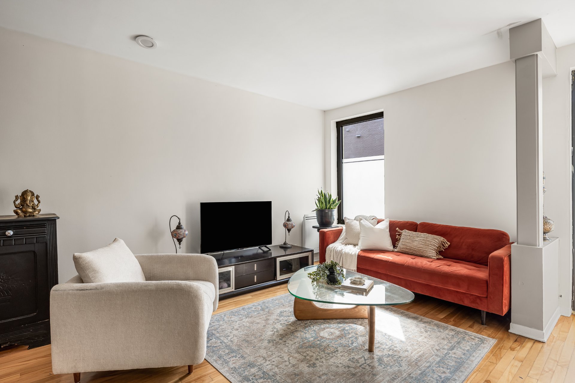 4215 Rue St-Christophe H2J2Y8 miniature 7