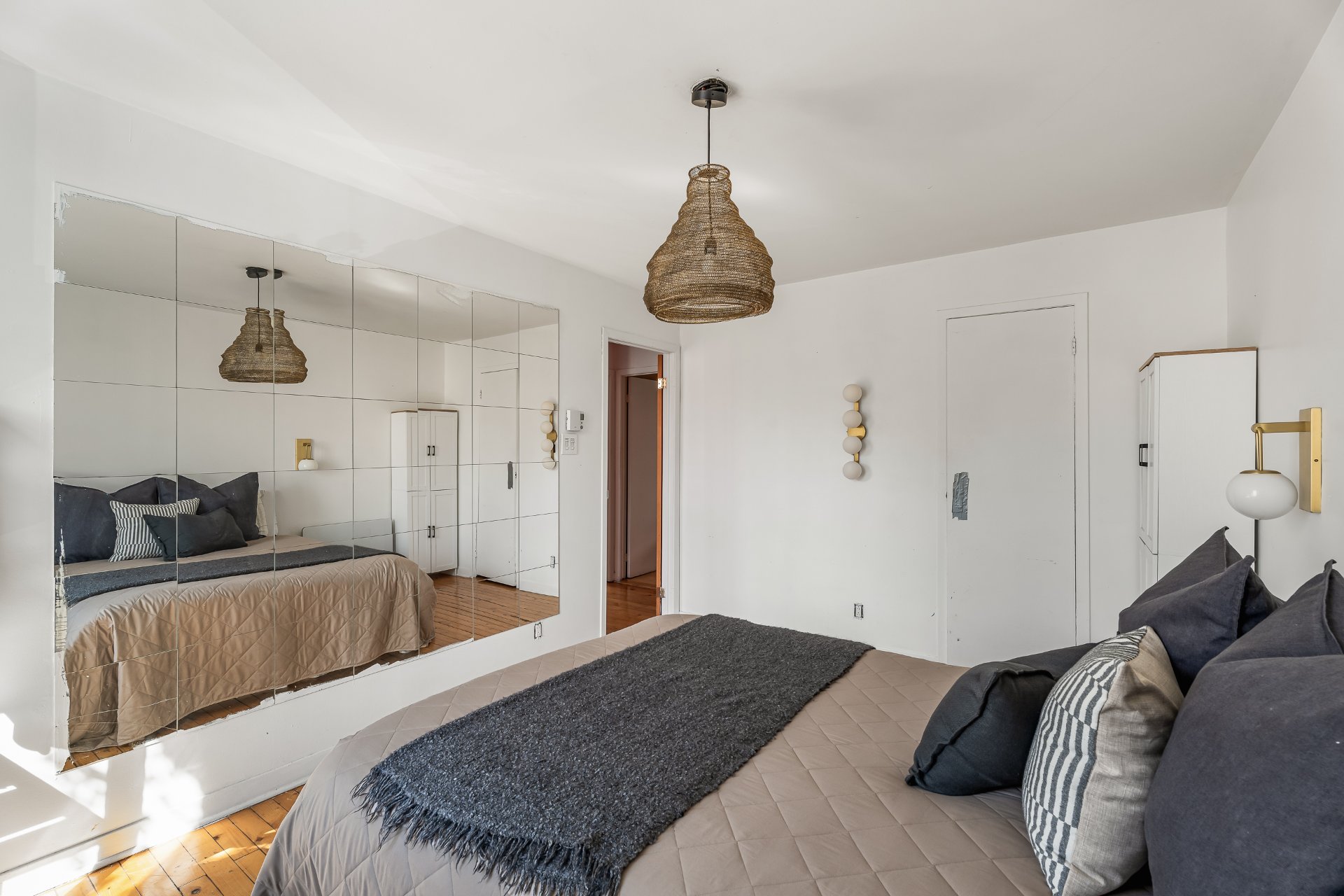 4215 Rue St-Christophe H2J2Y8 miniature 20