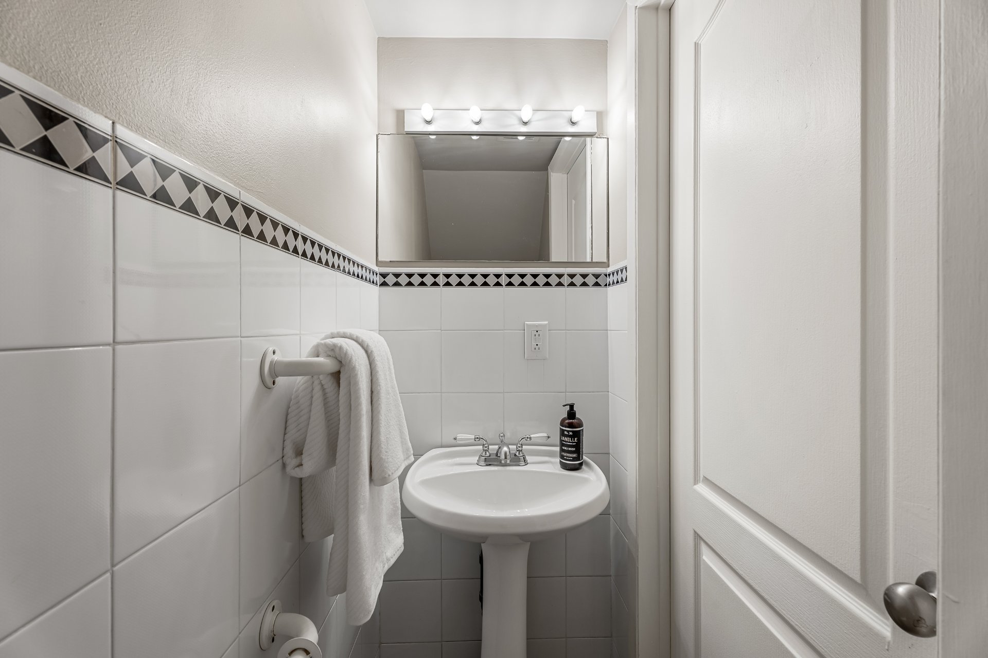 4215 Rue St-Christophe H2J2Y8 miniature 10