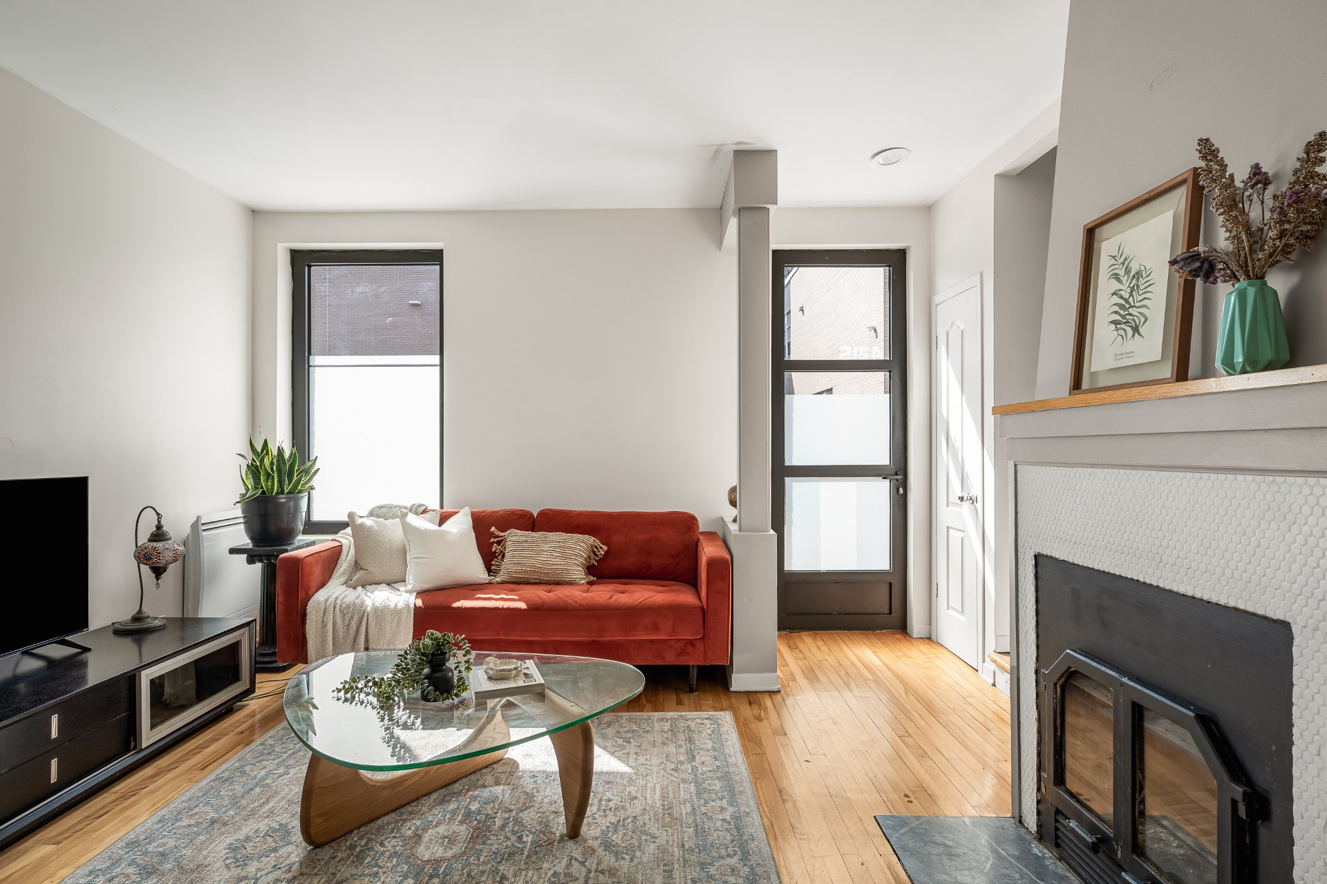 4215 Rue St-Christophe H2J2Y8 miniature 6