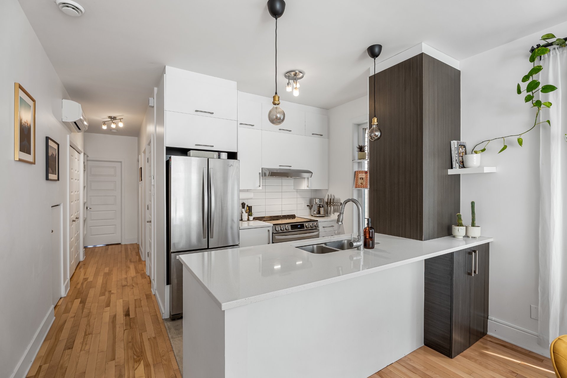 7213 Rue Marconi H2R2Z4 2