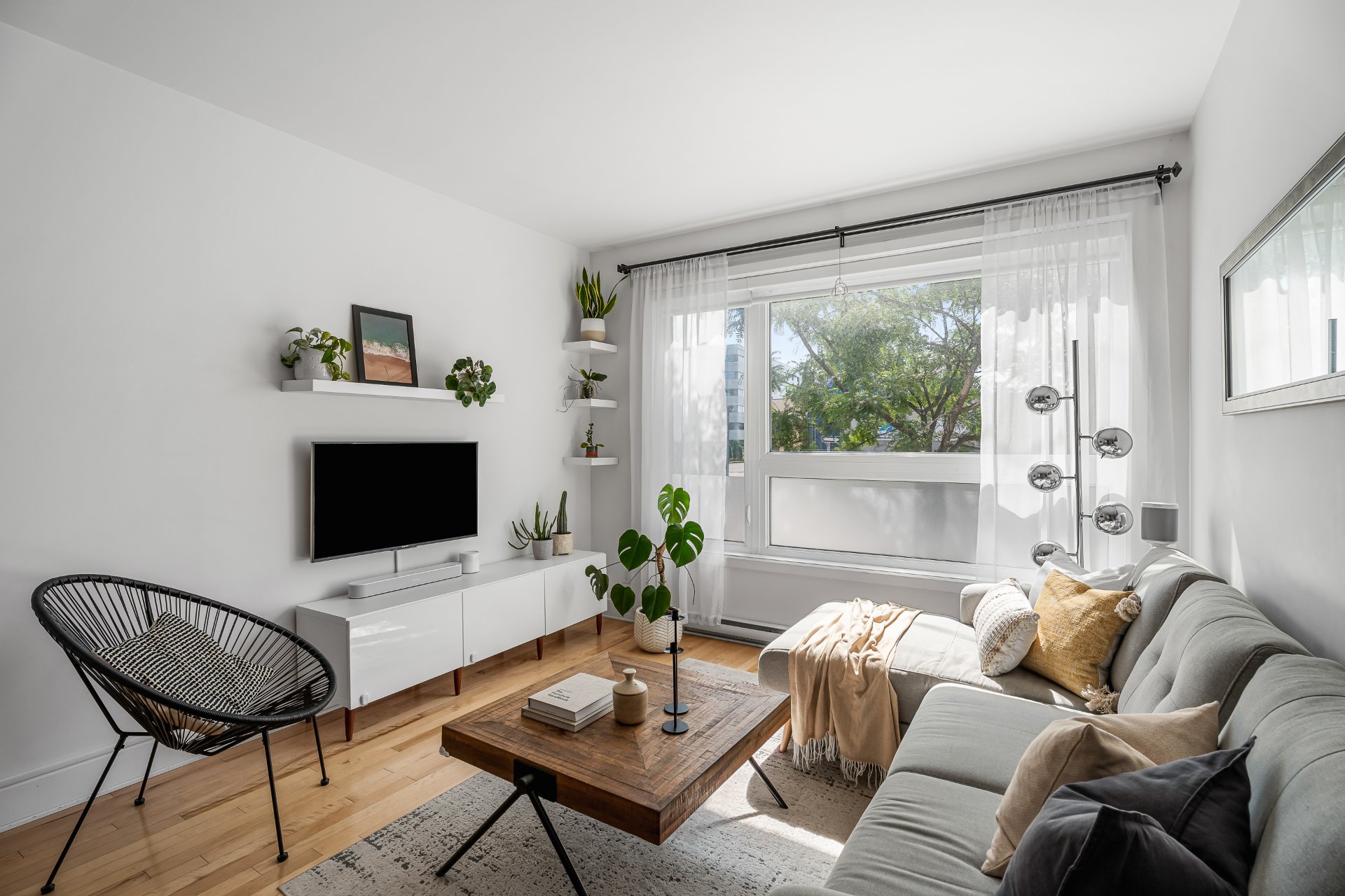 7213 Rue Marconi H2R2Z4 3