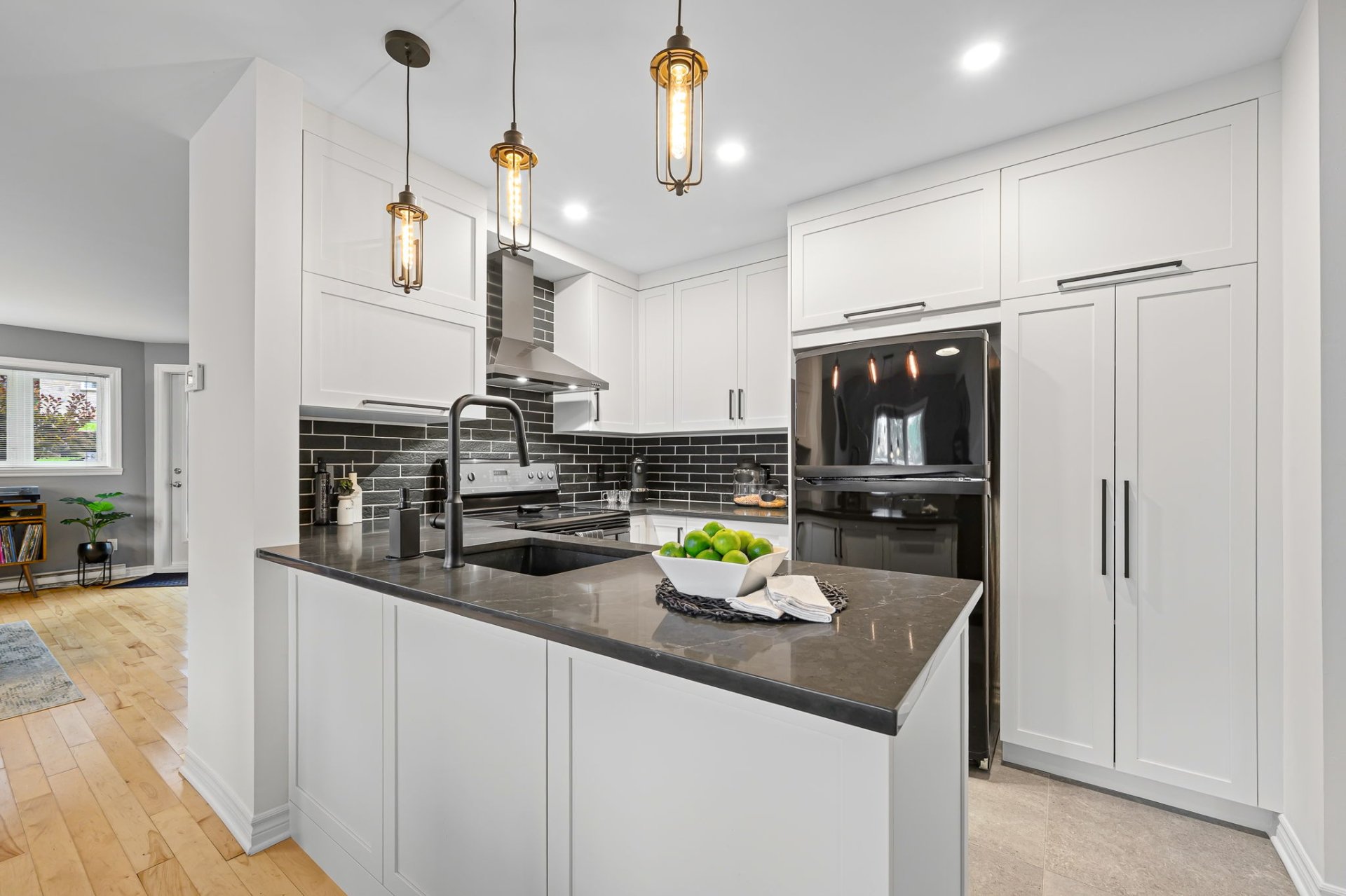 5700 Place Trenet H7K3Z2 3