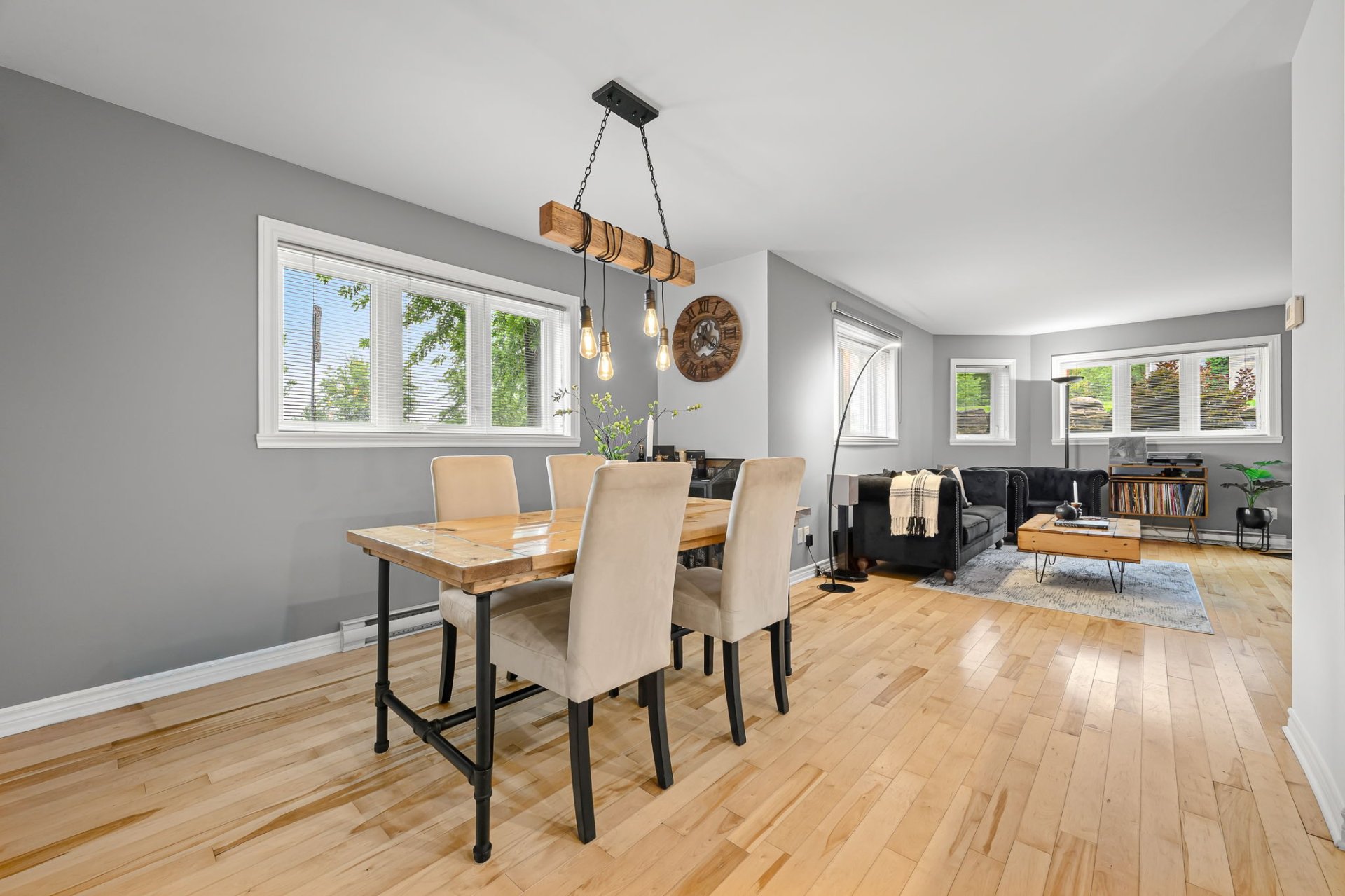 5700 Place Trenet H7K3Z2 miniature 11
