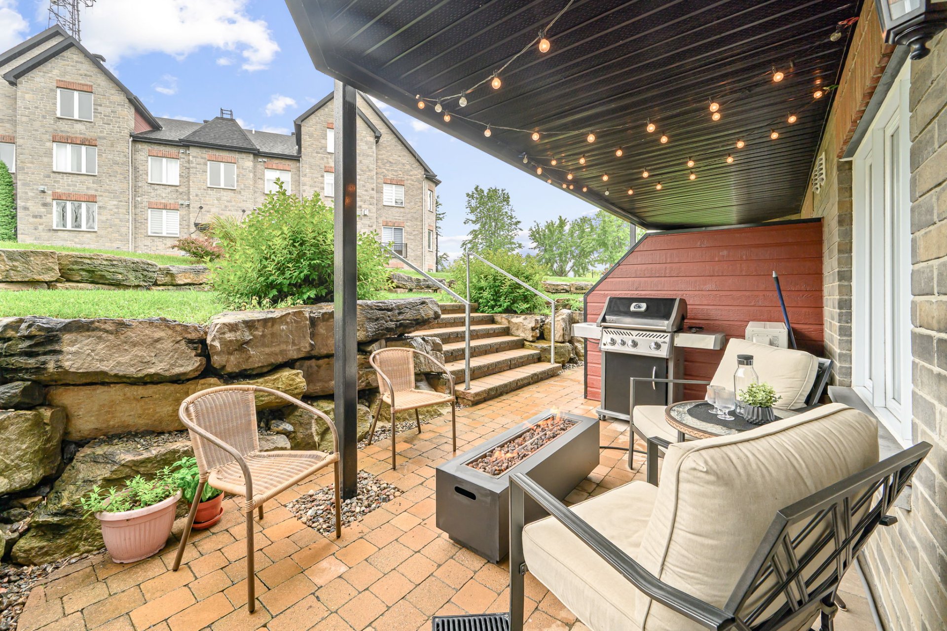 5700 Place Trenet H7K3Z2 miniature 5