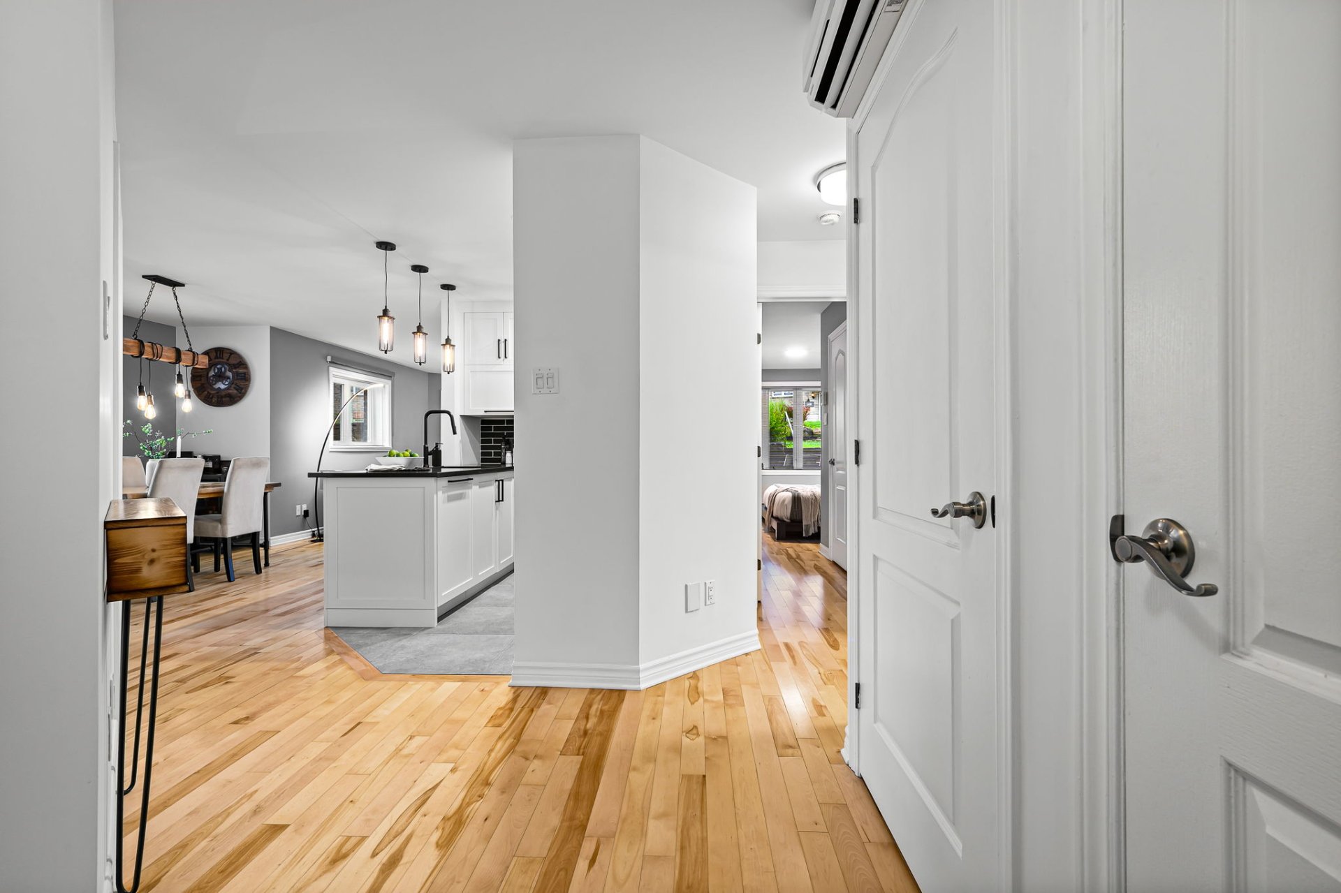 5700 Place Trenet H7K3Z2 miniature 6