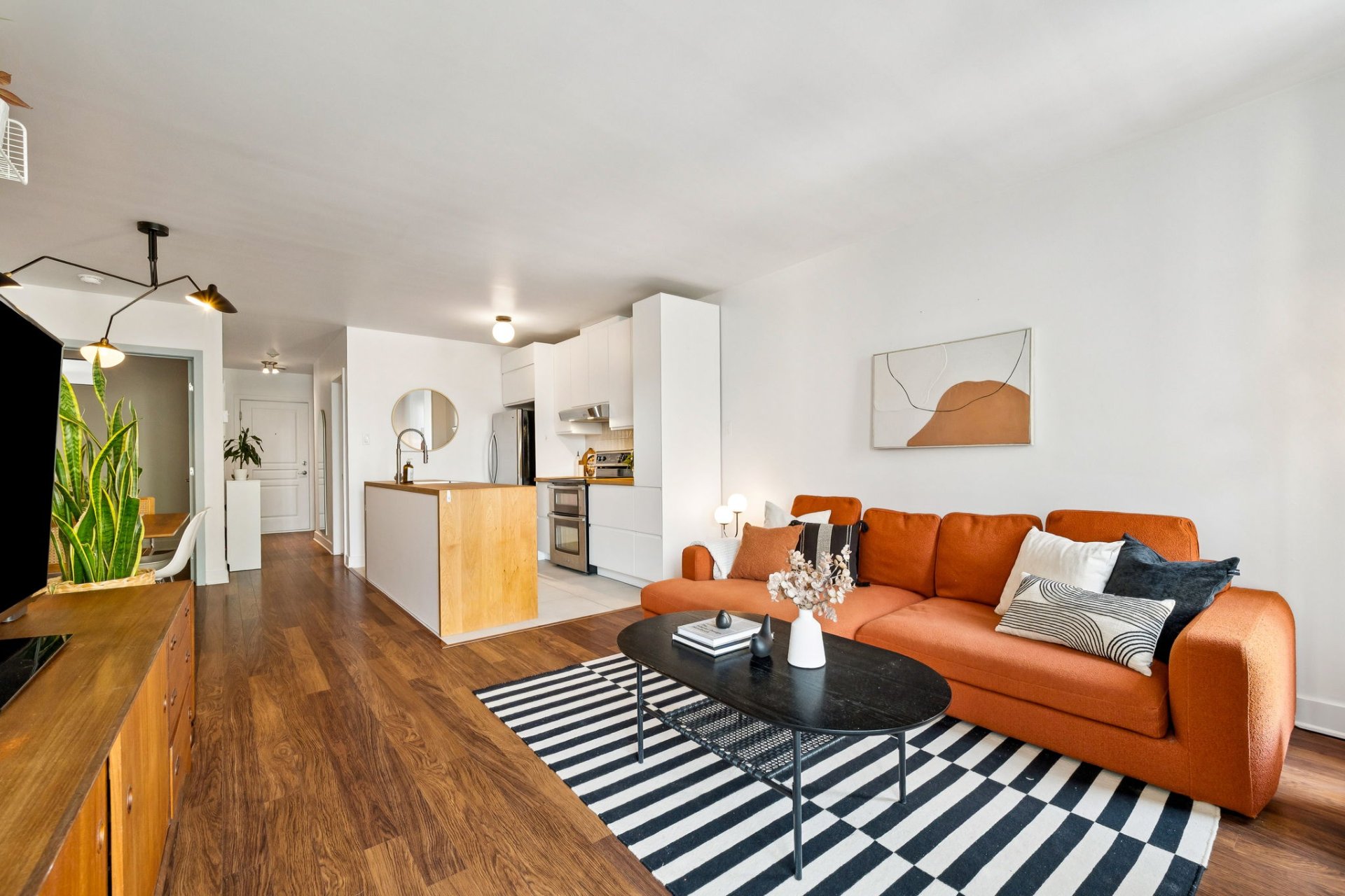 2650 Rue Nicolet H1W3L5 miniature 14