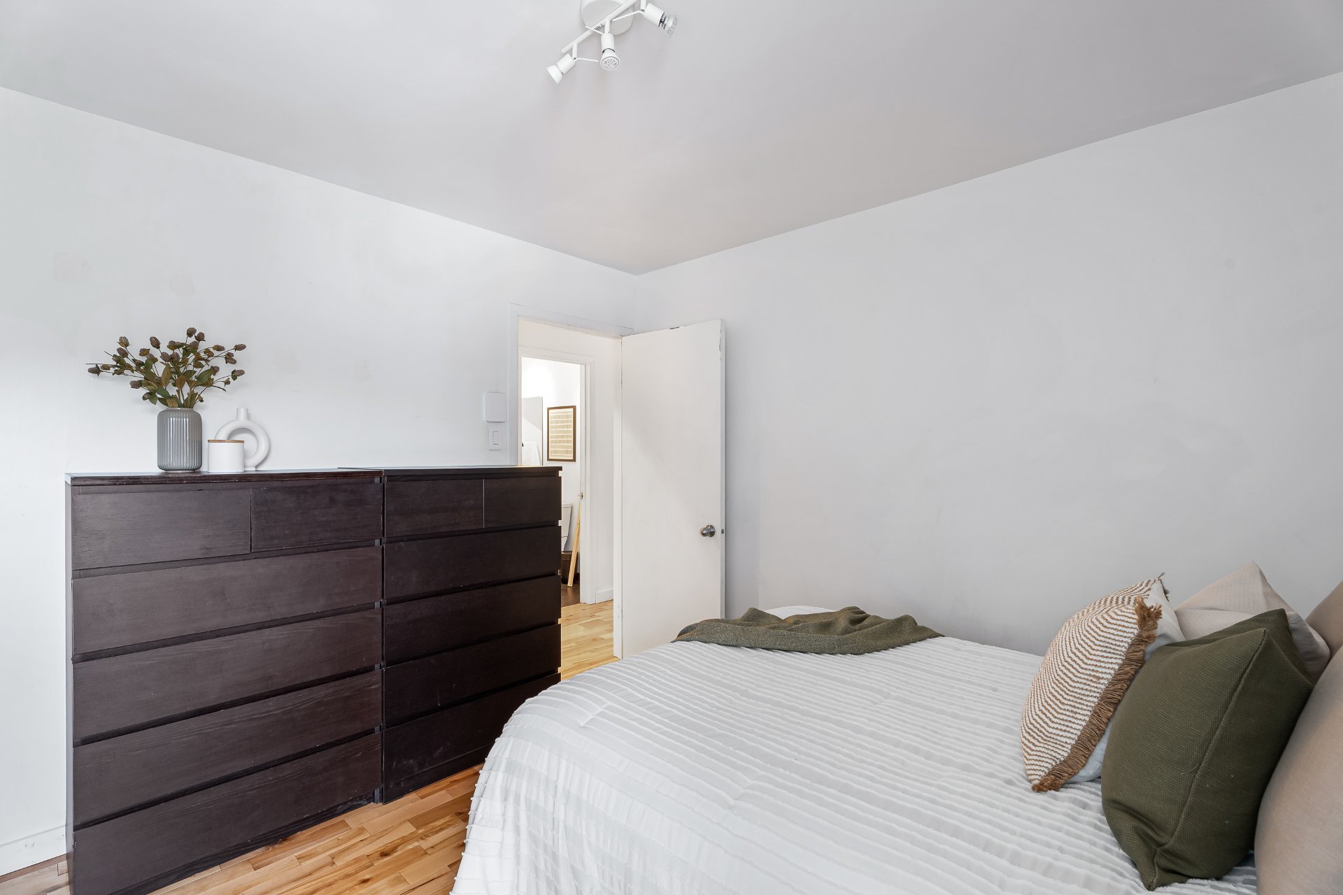 283B Rue Roy E. H2W1M7 miniature 17