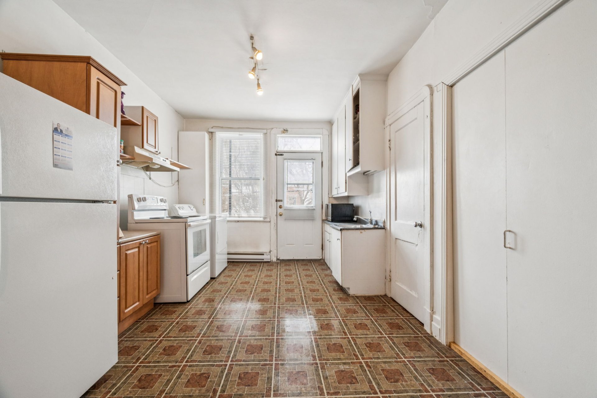 3443-3449 Rue Dézéry H1W2S8 miniature 34