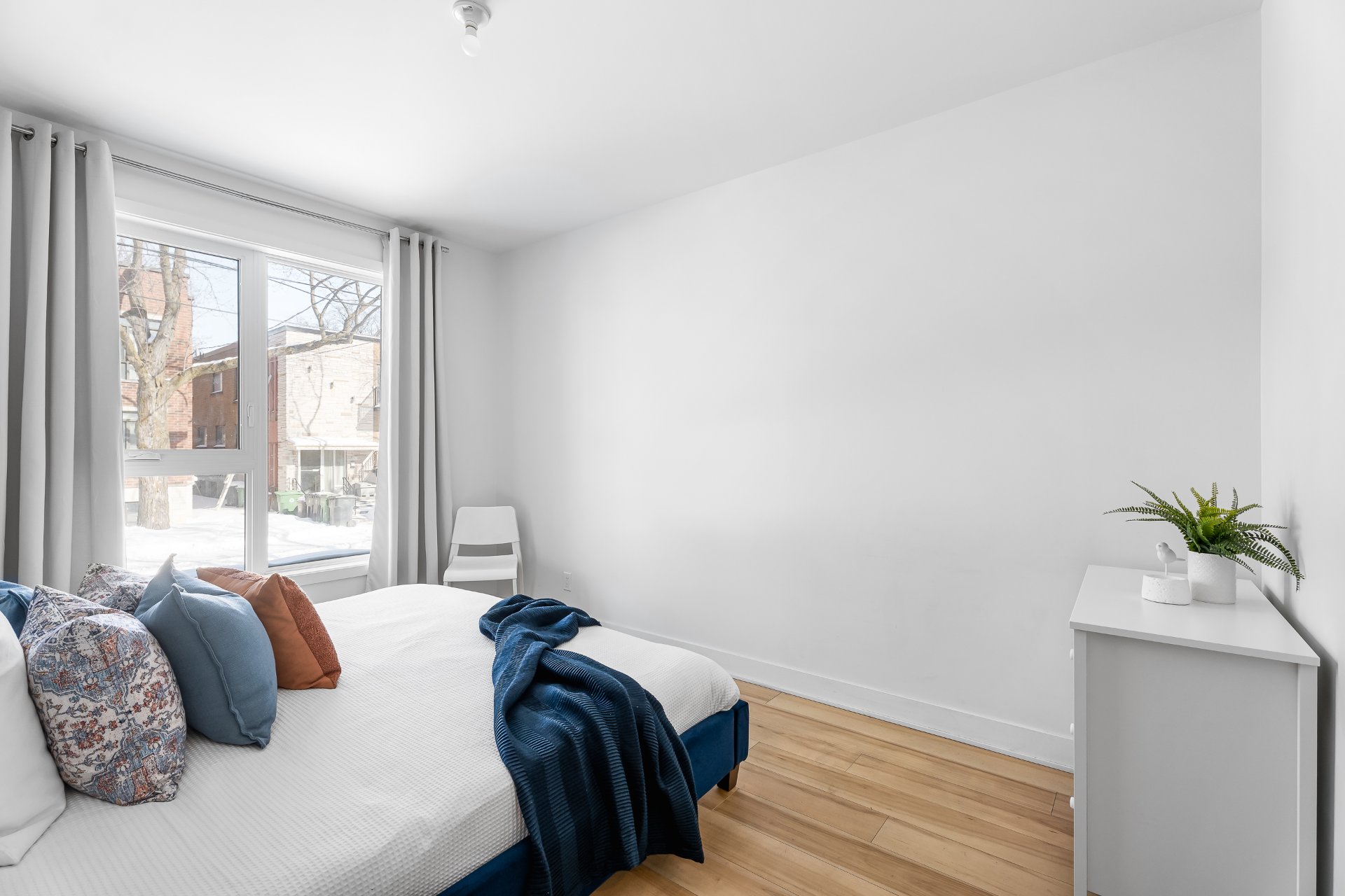 720 Rue Filiatrault H4L3V4 miniature 5