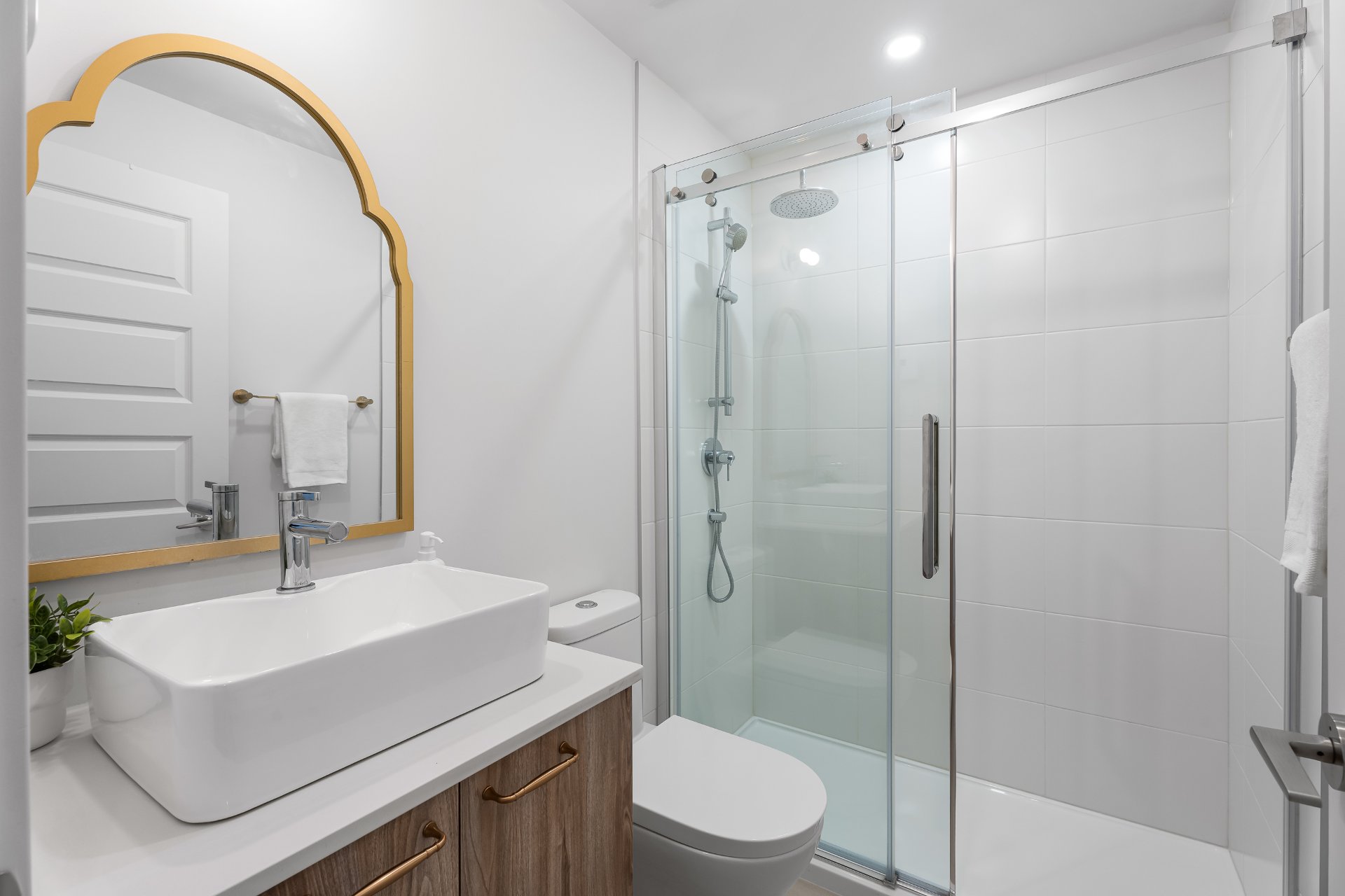 720 Rue Filiatrault H4L3V4 miniature 11