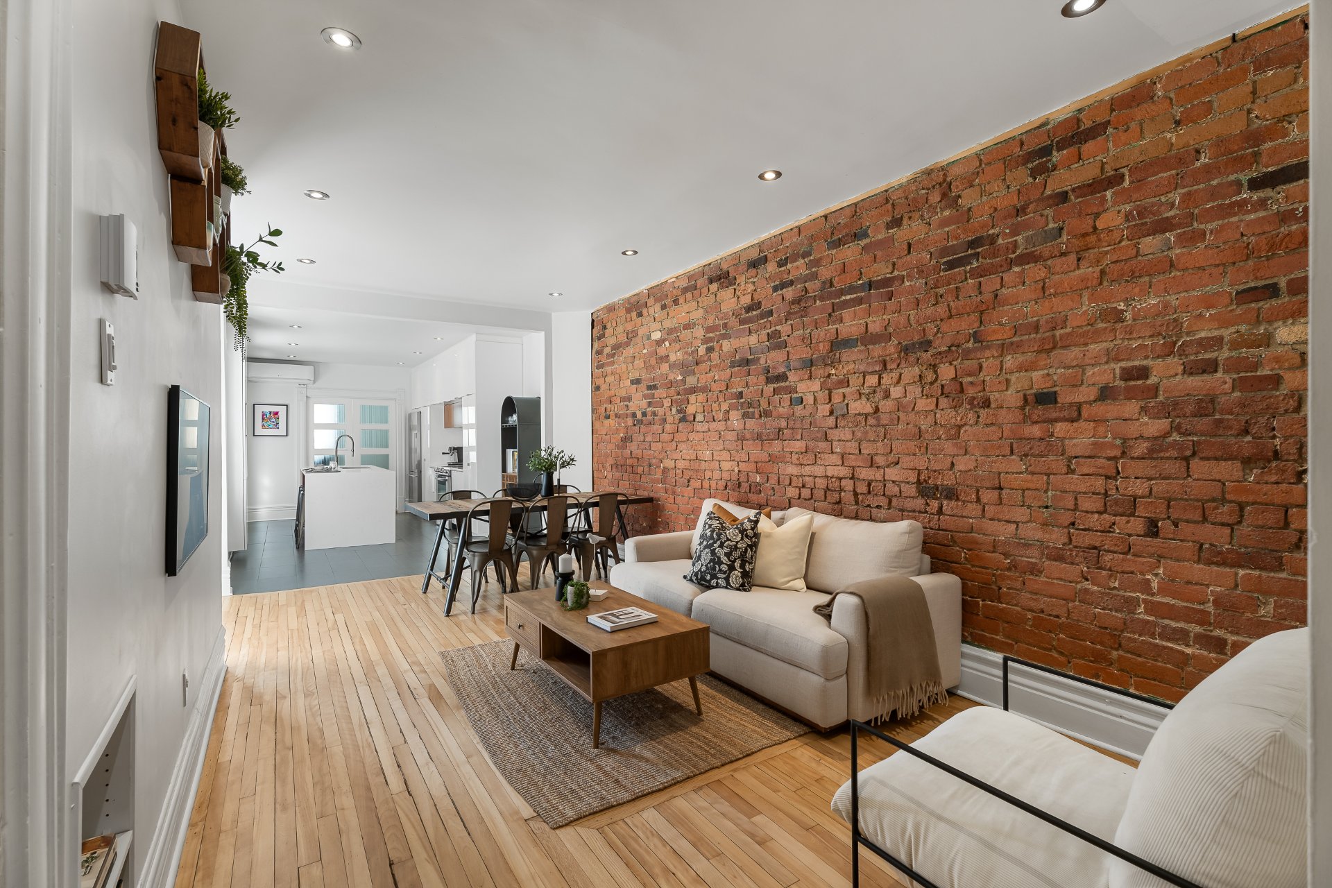 4900 Rue de Grand-Pré H2T2H8 2