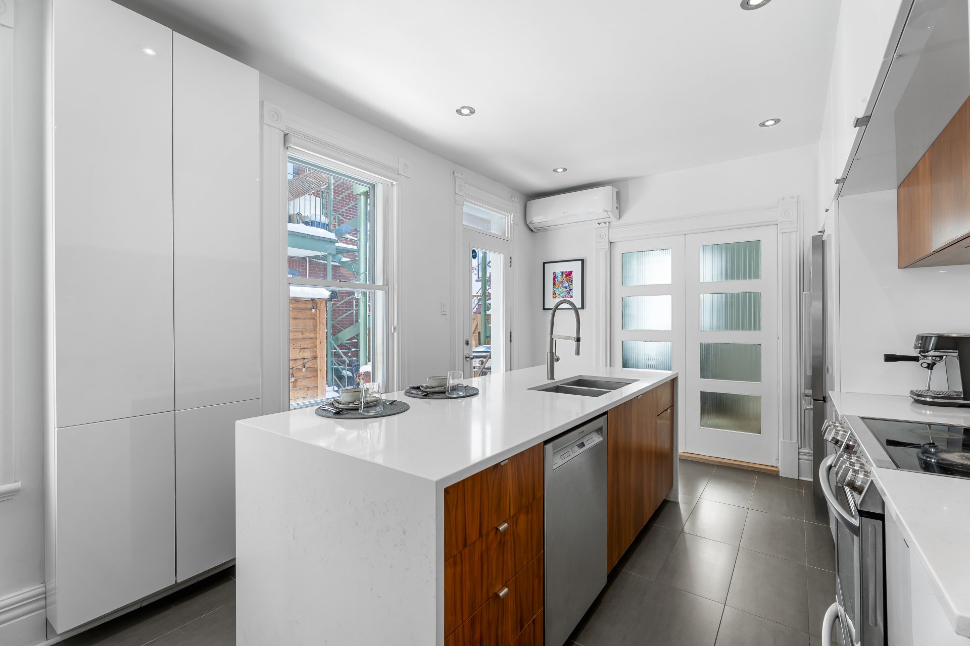 4900 Rue de Grand-Pré H2T2H8 3