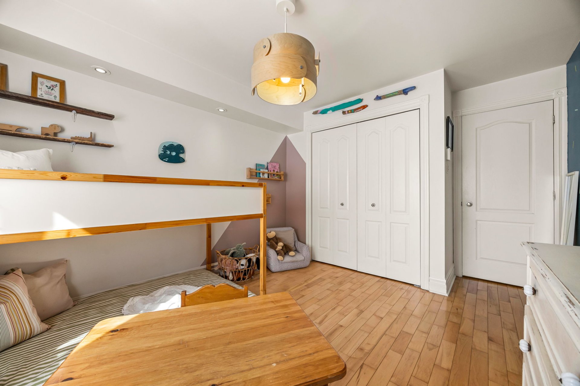 2244 Rue De Chambly H1W3J5 miniature 16