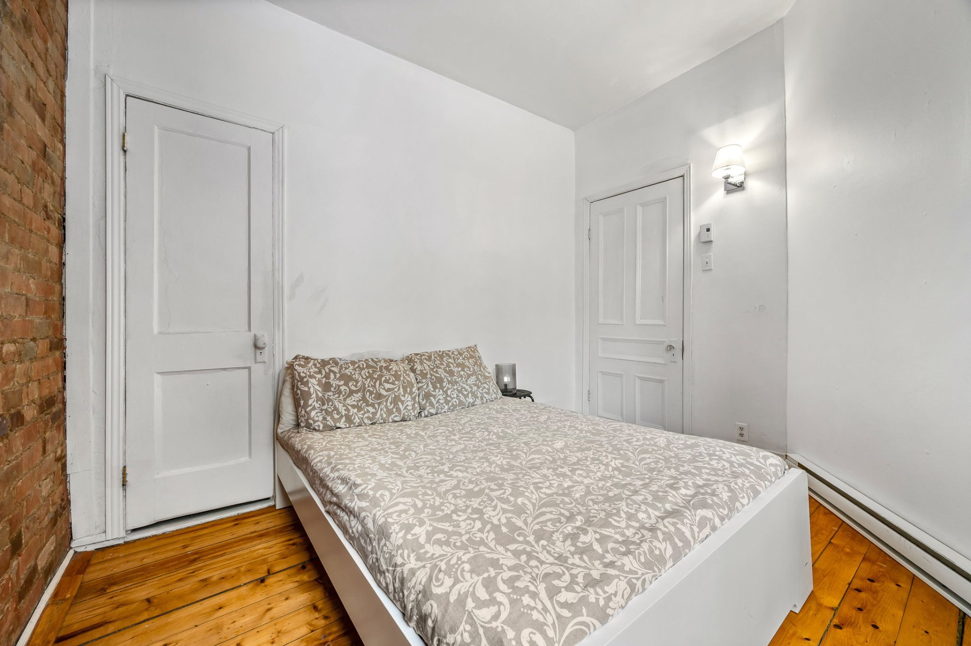 2369-2373 Rue de Rouen H2K1M1 miniature 13