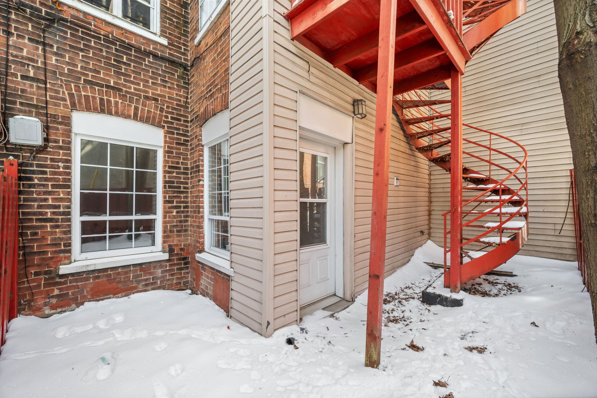 2369-2373 Rue de Rouen H2K1M1 miniature 18