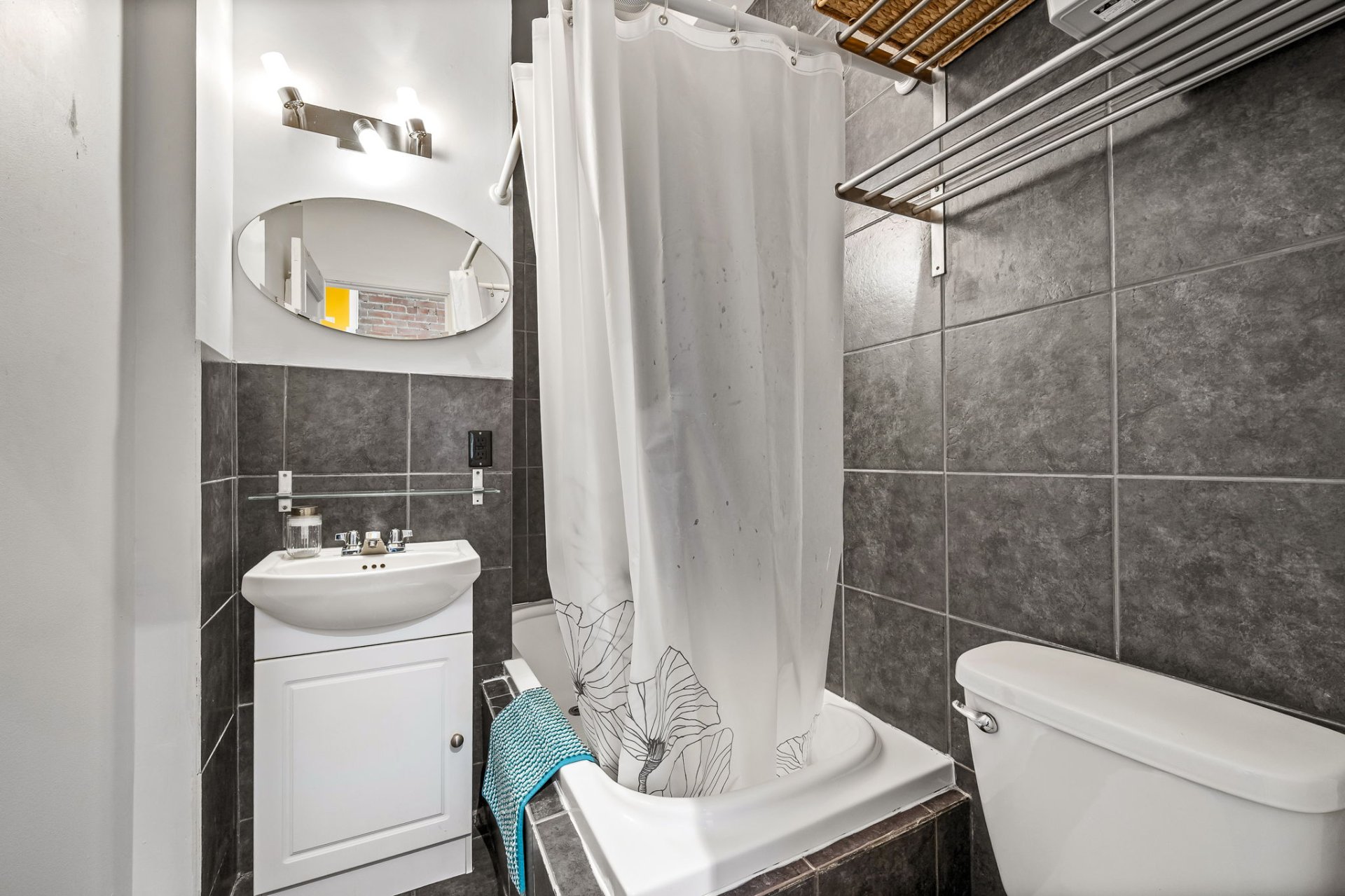 2369-2373 Rue de Rouen H2K1M1 miniature 43