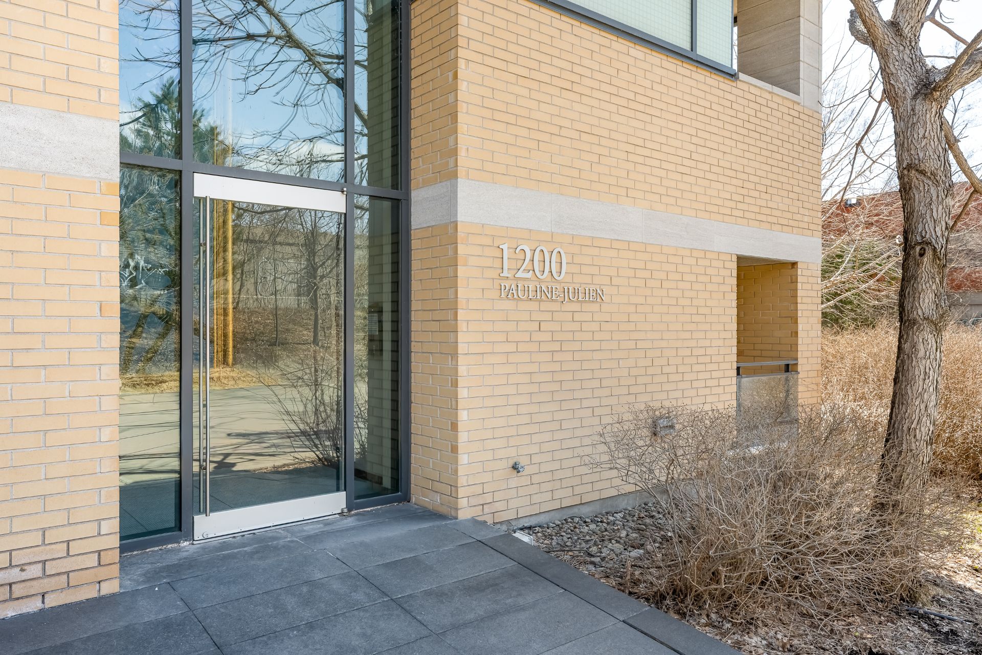 1200 Rue Pauline-Julien H2J0A4 miniature 7