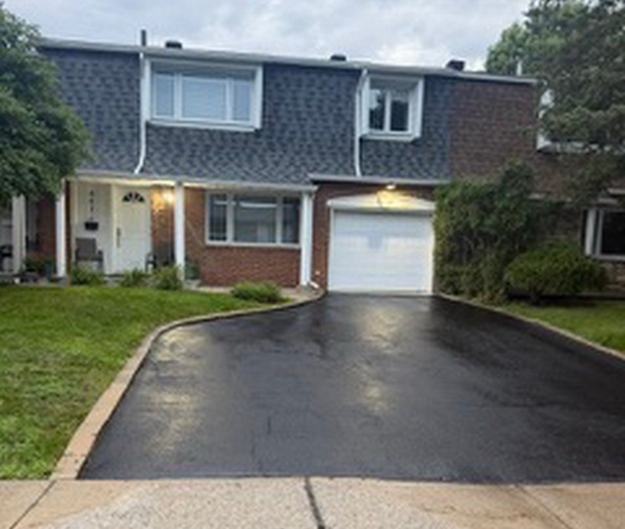22883059 Frontage