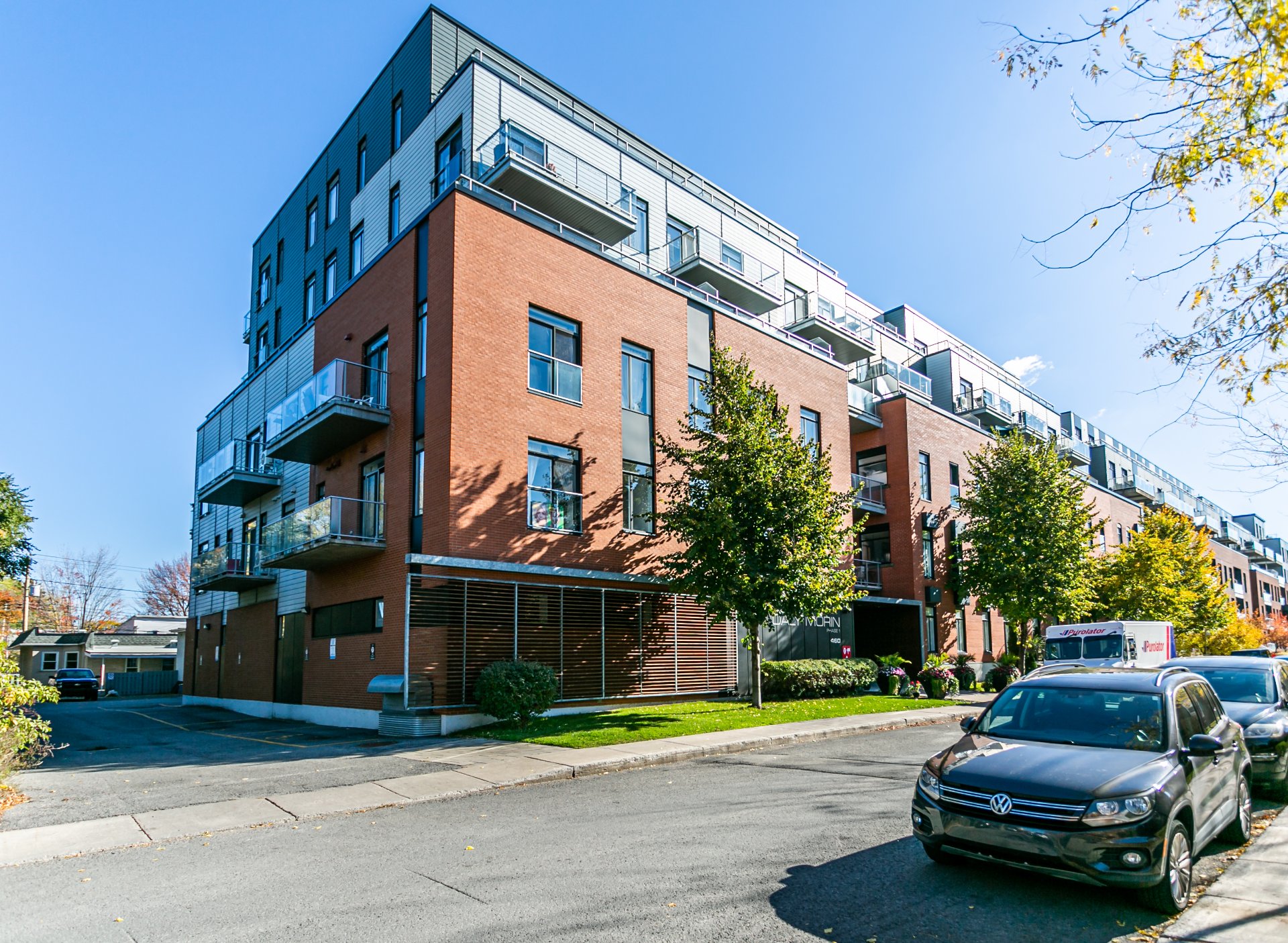 10102660 Frontage