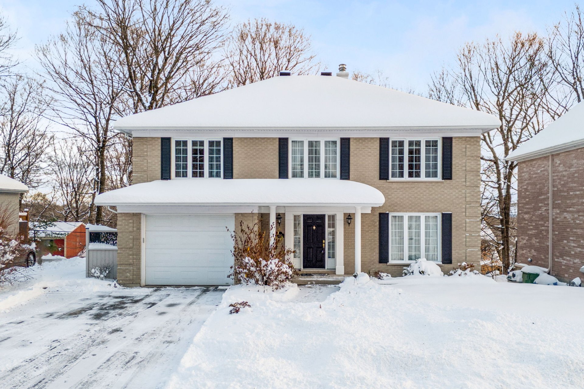 1270, Rue de la Souveraine