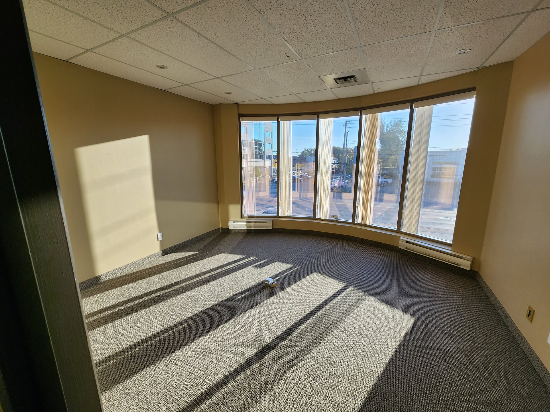 4707 Boul. des Laurentides, Laval (Auteuil), Quebec H7K3G4, ,Commercial,For Sale,Boul. des Laurentides,9292692