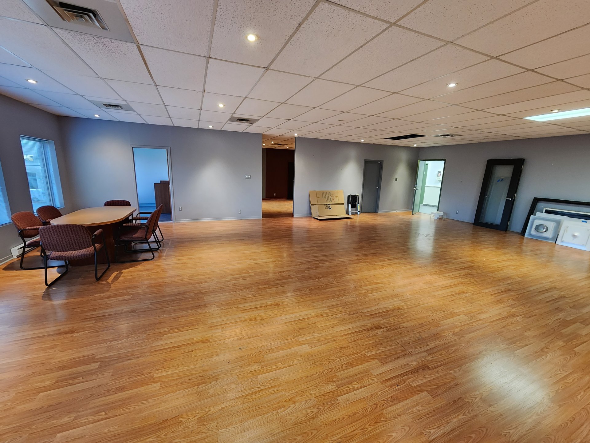 4707 Boul. des Laurentides, Laval (Auteuil), Quebec H7K3G4, ,Commercial,For Sale,Boul. des Laurentides,9292692