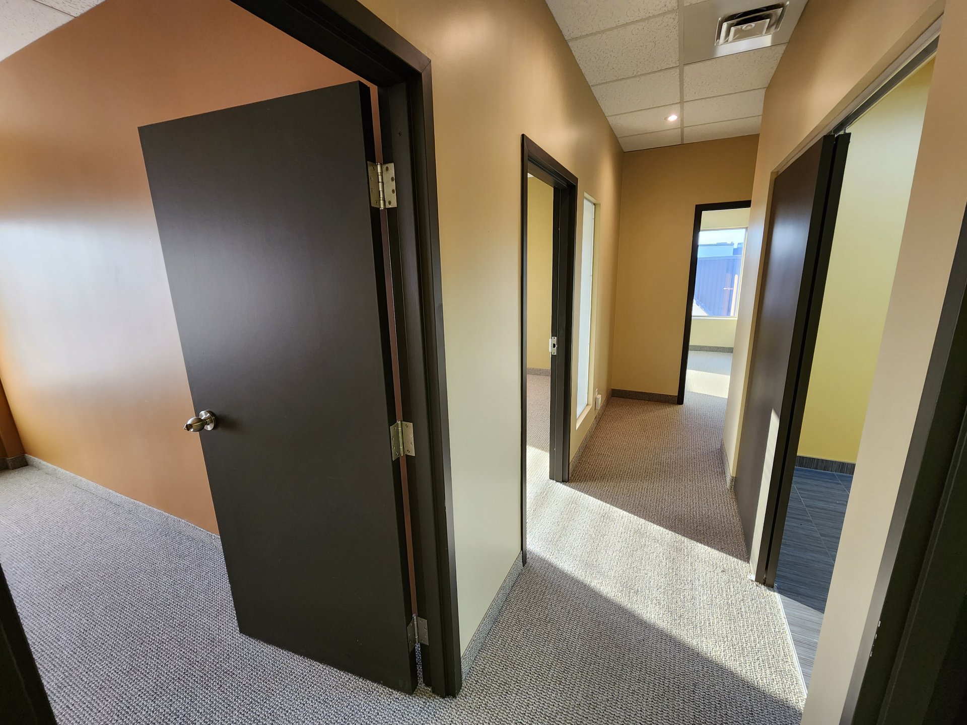 4707 Boul. des Laurentides, Laval (Auteuil), Quebec H7K3G4, ,Commercial,For Sale,Boul. des Laurentides,9292692