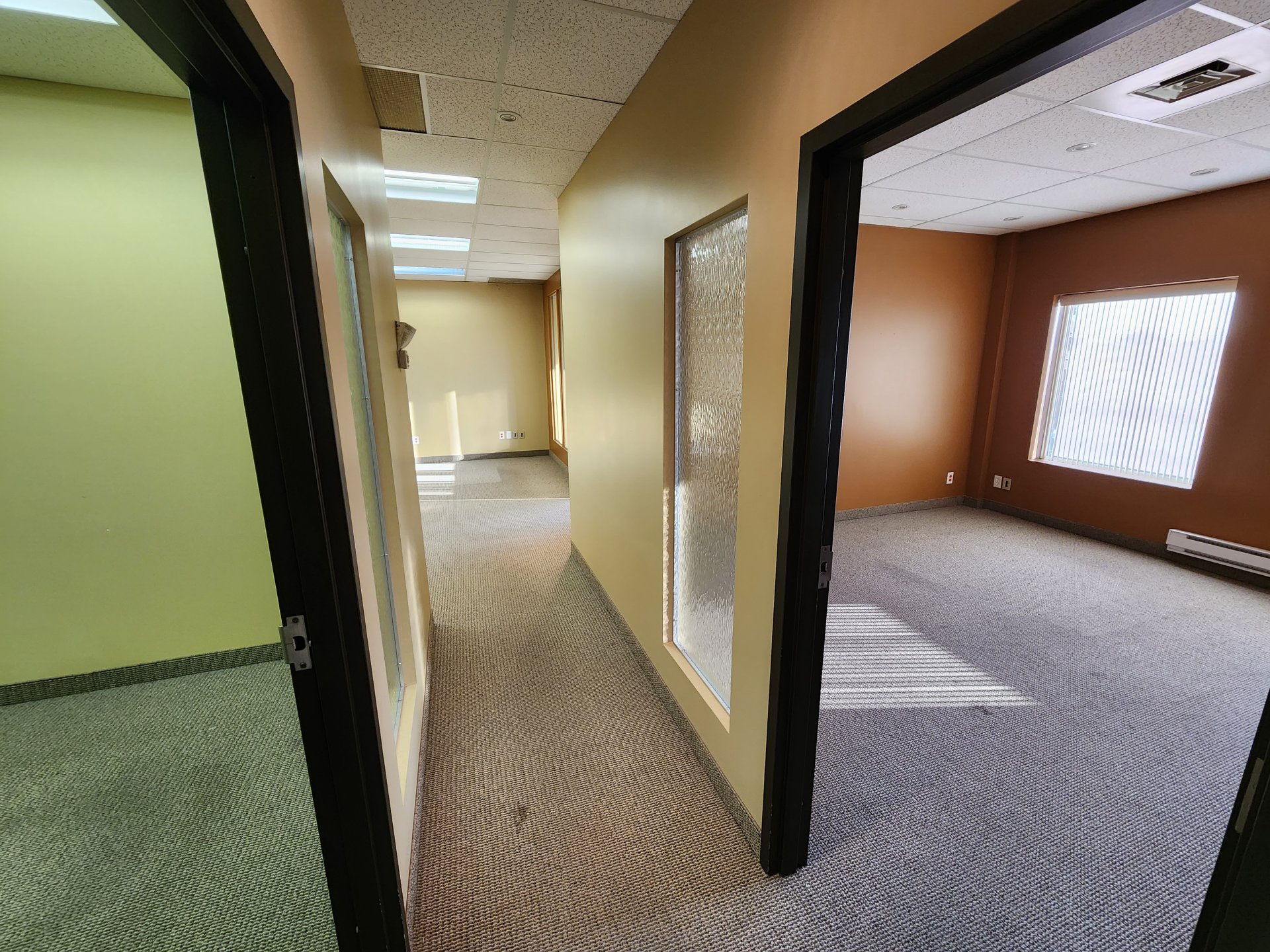 4707 Boul. des Laurentides, Laval (Vimont), Quebec H7K3G4, ,Commercial,For Rent,Boul. des Laurentides,28354315