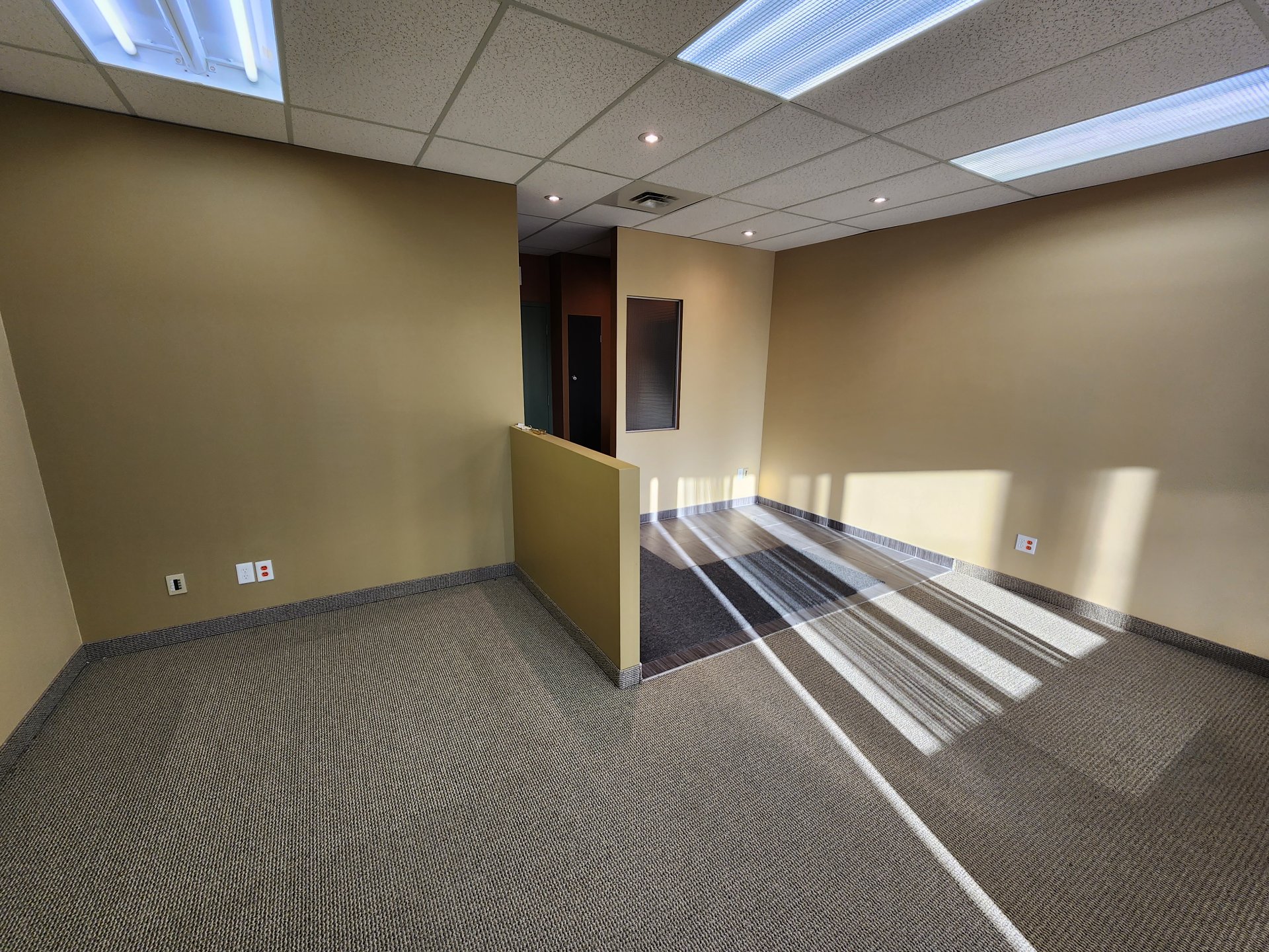 4707 Boul. des Laurentides, Laval (Vimont), Quebec H7K3G4, ,Commercial,For Rent,Boul. des Laurentides,28354315