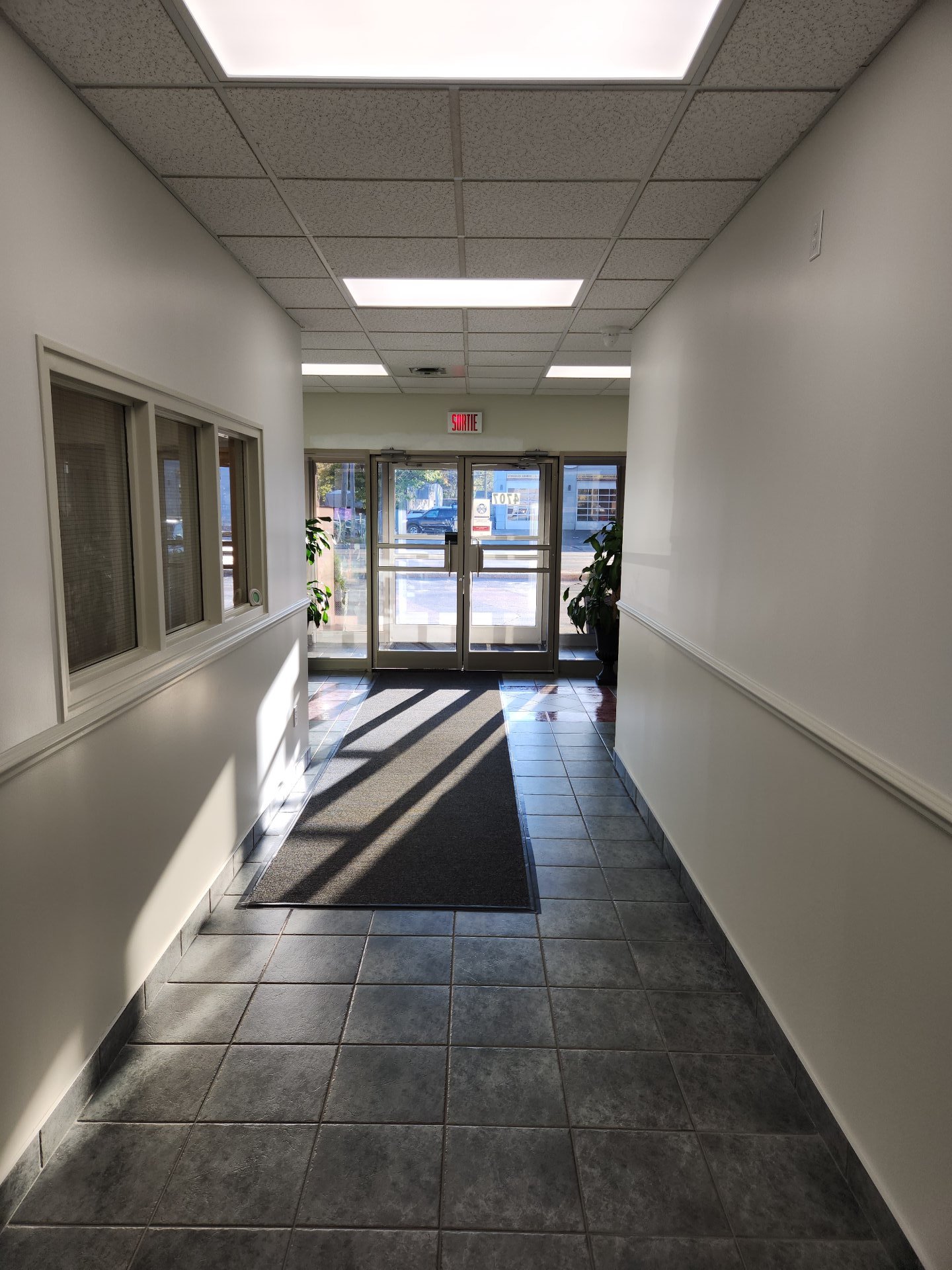 4707 Boul. des Laurentides, Laval (Auteuil), Quebec H7K3G4, ,Commercial,For Sale,Boul. des Laurentides,9292692