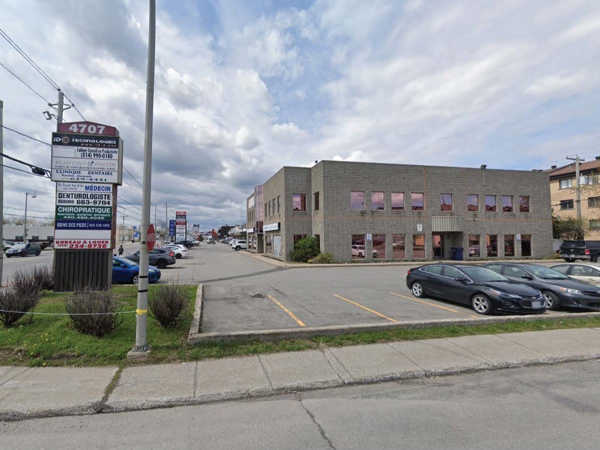 4707 Boul. des Laurentides, Laval (Auteuil), Quebec H7K3G4, ,Commercial,For Sale,Boul. des Laurentides,9292692
