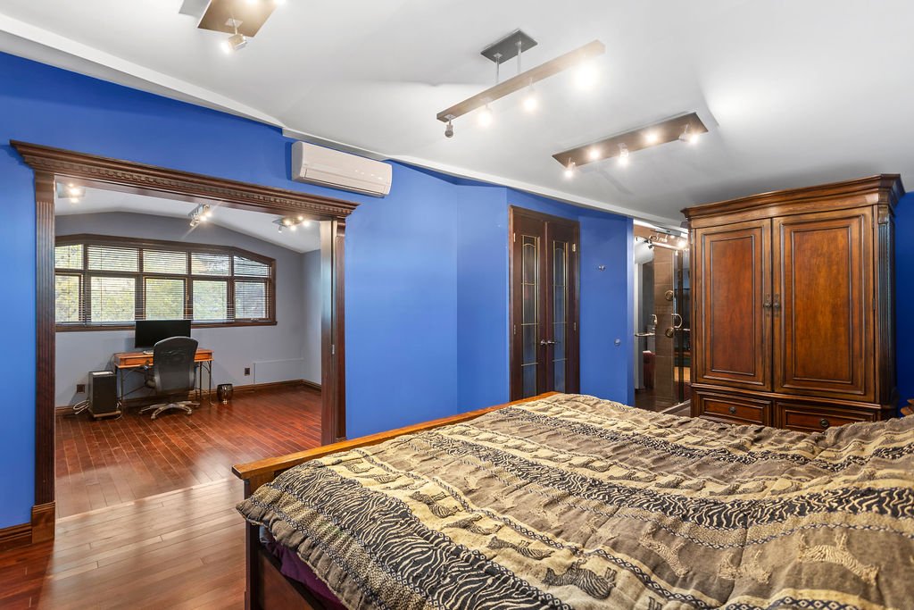 2780 Tsse Belleau, Longueuil (Le Vieux-Longueuil), Quebec J4M1K7, 5 Chambres Chambres, 22 Chambres Chambres,4 Salle de bainSalle de bain,Résidentiel,À vendre,Tsse Belleau,9056051