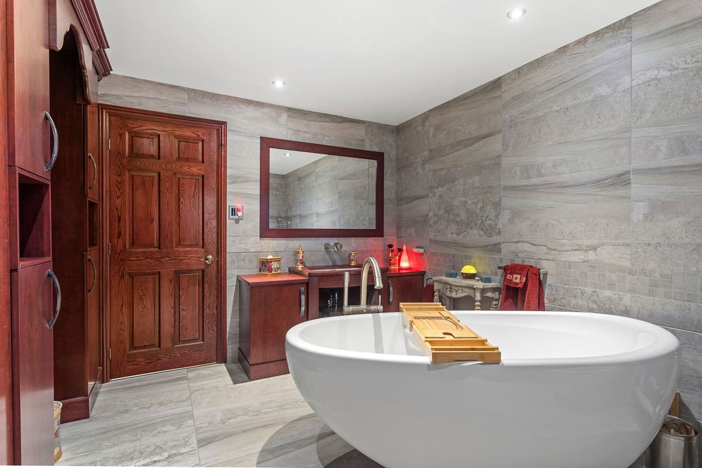 2780 Tsse Belleau, Longueuil (Le Vieux-Longueuil), Quebec J4M1K7, 5 Chambres Chambres, 22 Chambres Chambres,4 Salle de bainSalle de bain,Résidentiel,À vendre,Tsse Belleau,9056051