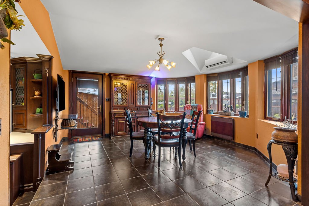 2780 Tsse Belleau, Longueuil (Le Vieux-Longueuil), Quebec J4M1K7, 5 Chambres Chambres, 22 Chambres Chambres,4 Salle de bainSalle de bain,Résidentiel,À vendre,Tsse Belleau,9056051