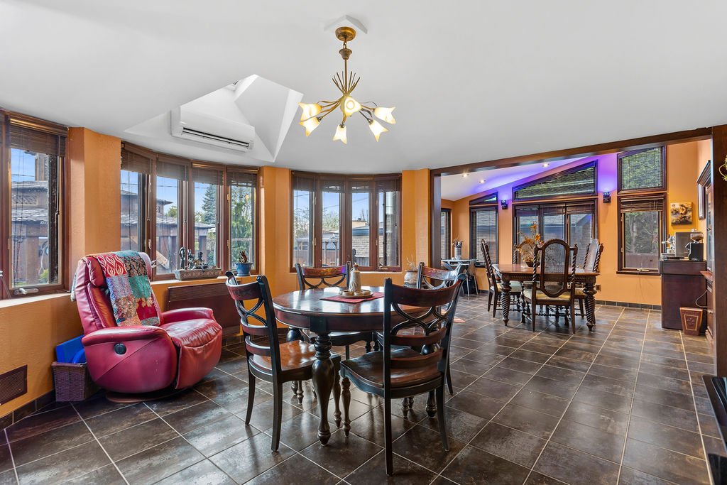 2780 Tsse Belleau, Longueuil (Le Vieux-Longueuil), Quebec J4M1K7, 5 Chambres Chambres, 22 Chambres Chambres,4 Salle de bainSalle de bain,Résidentiel,À vendre,Tsse Belleau,9056051